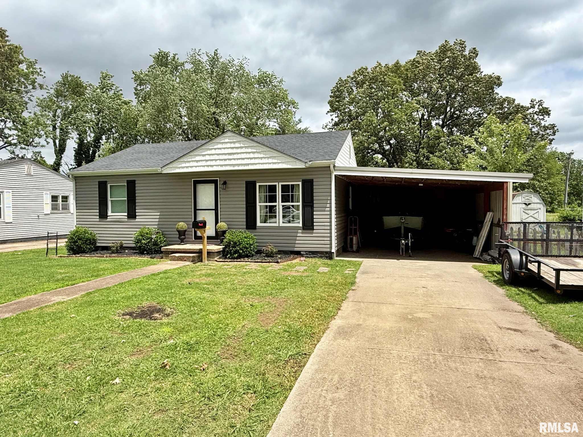2040 Greenview Avenue, Metropolis, Illinois image 1