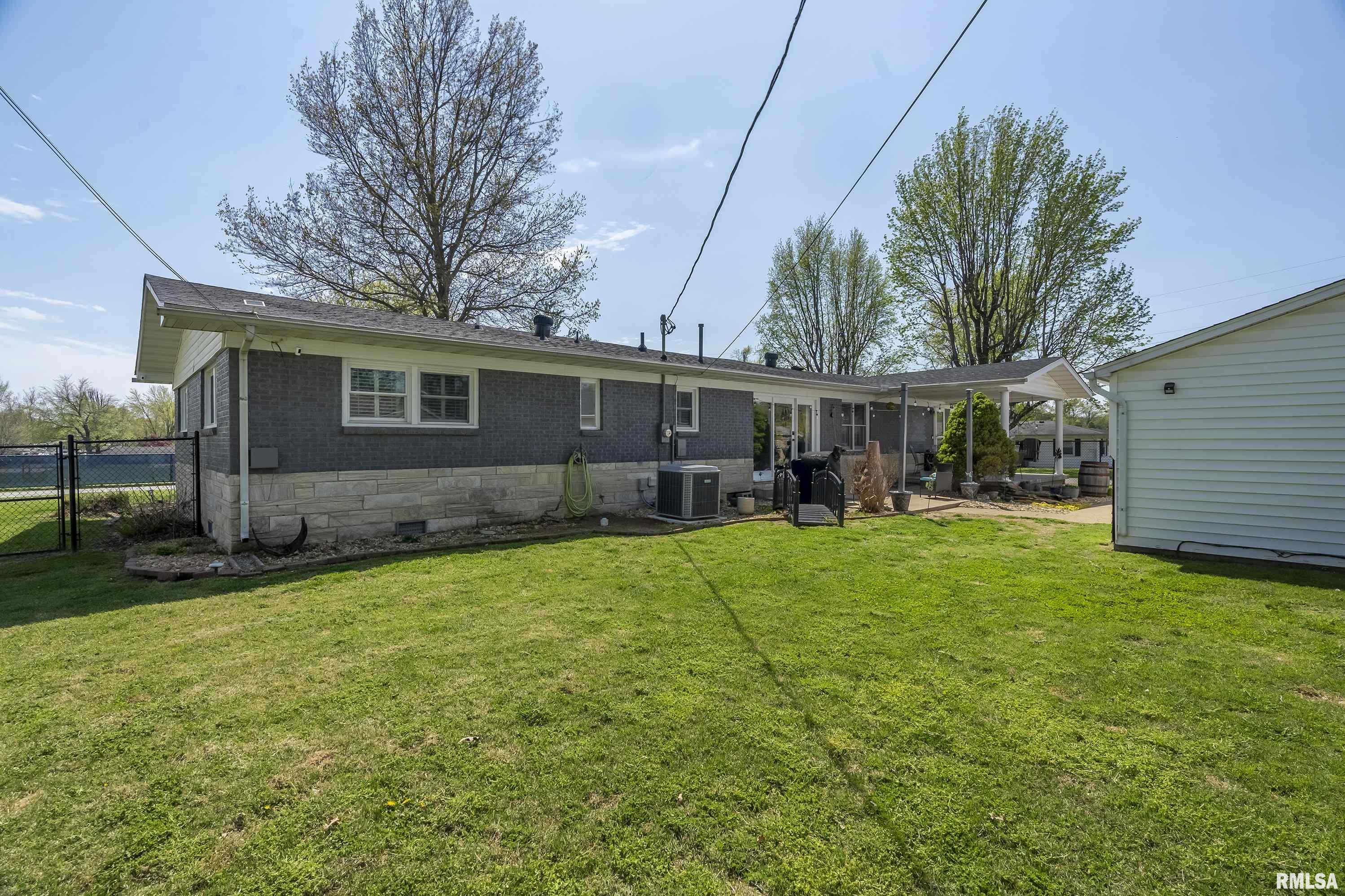 1510 W Malden Street, Marion, Illinois image 25