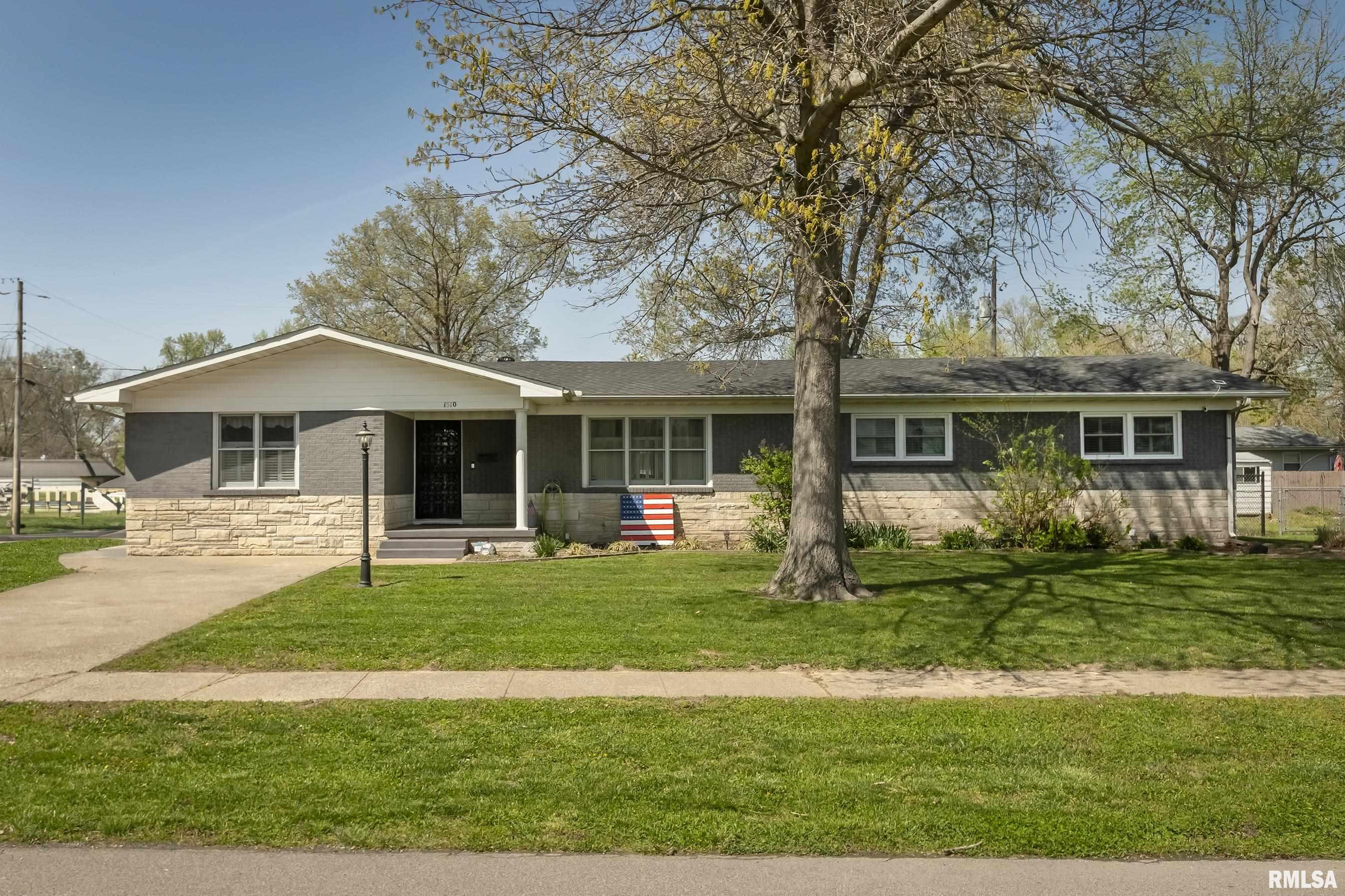 1510 W Malden Street, Marion, Illinois image 1