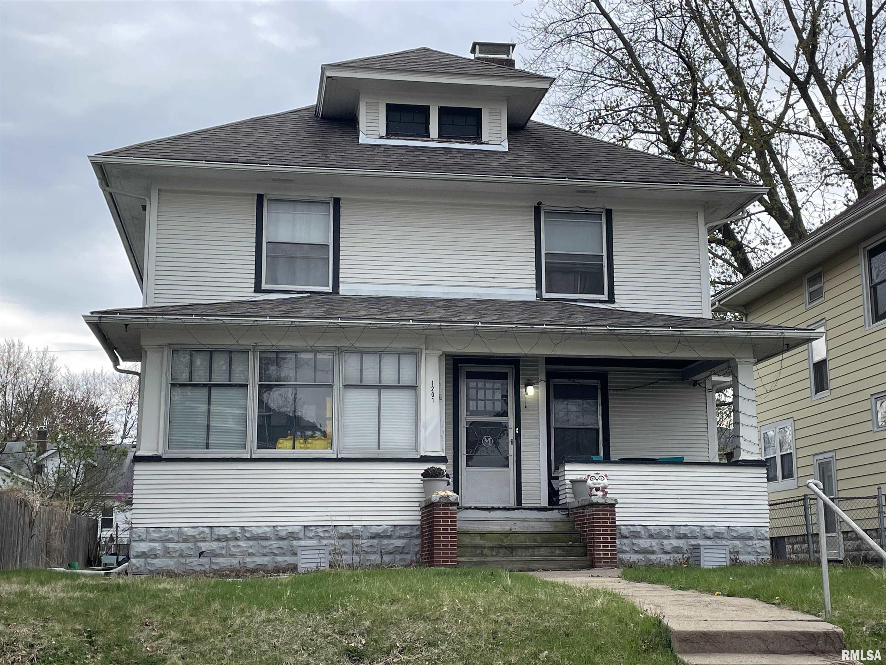 1201 W 17th Street, Davenport, Iowa image 1