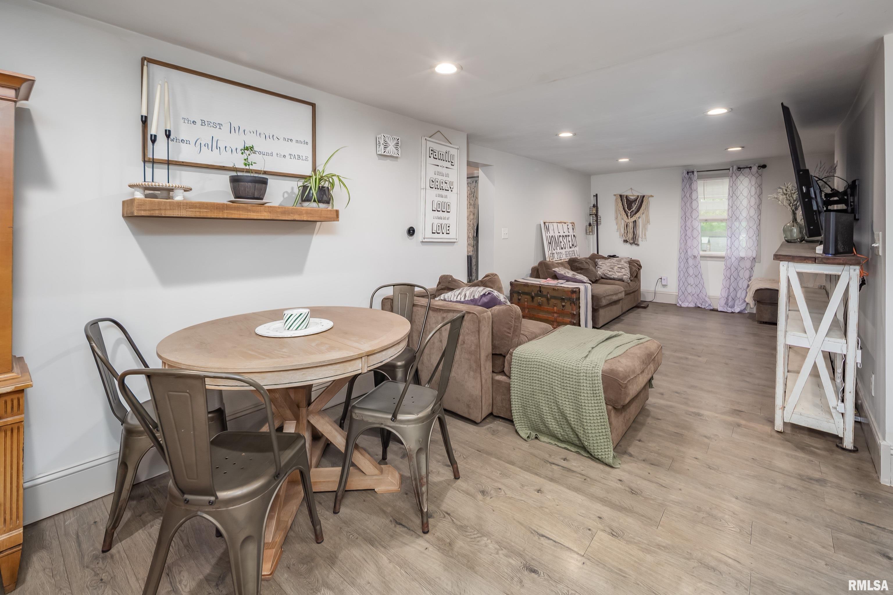 521 E Park Street, Geneseo, Illinois image 9