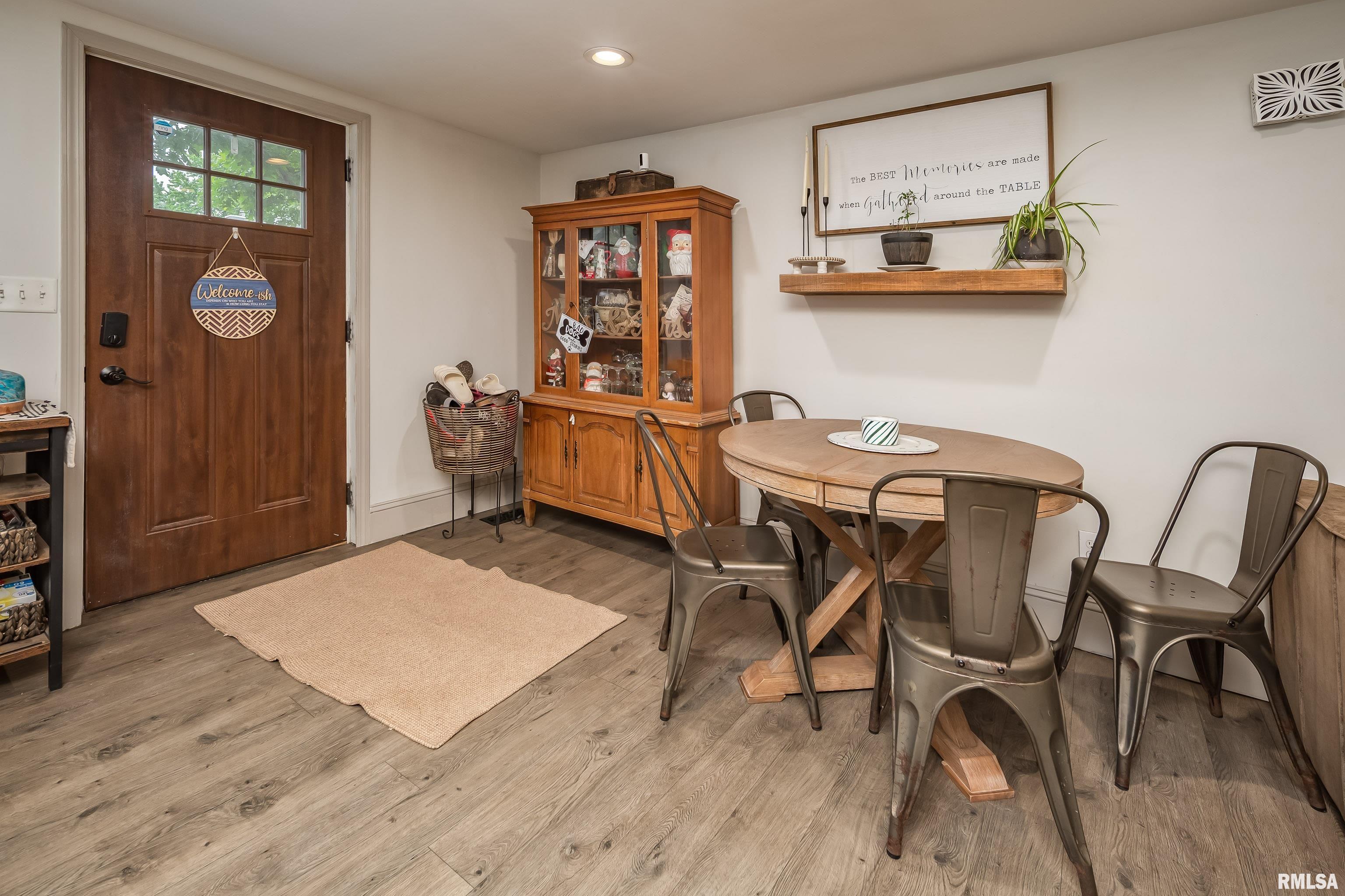 521 E Park Street, Geneseo, Illinois image 3