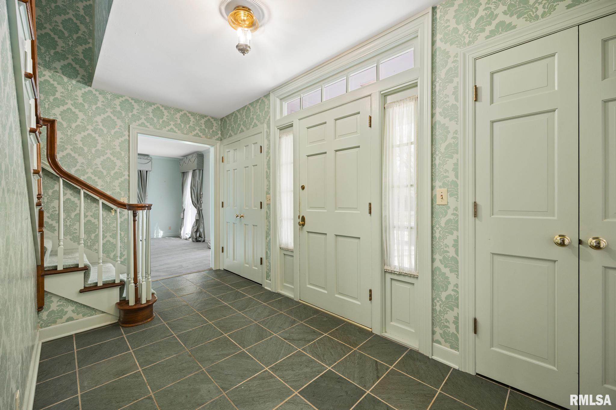 111 E Morningside Drive, Peoria, Illinois image 9