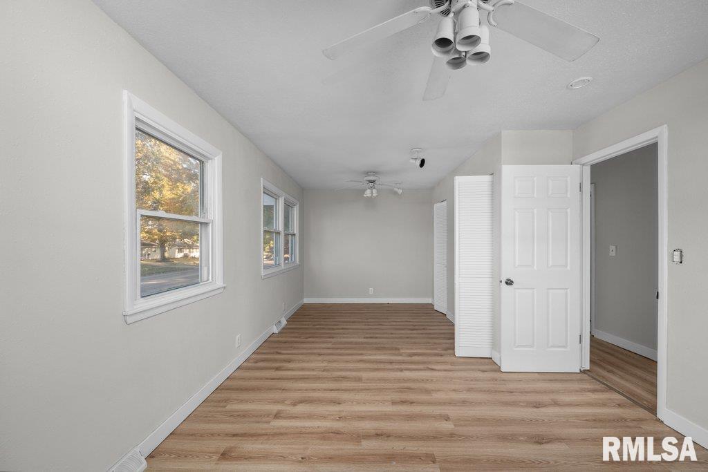 2122 N Fairmount Street, Davenport, Iowa image 14