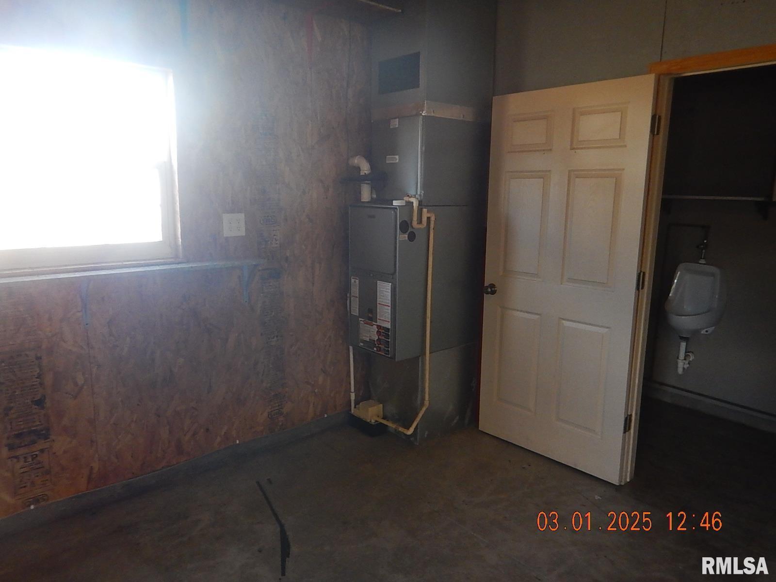 704 Fulton Street, Delong, Illinois image 36