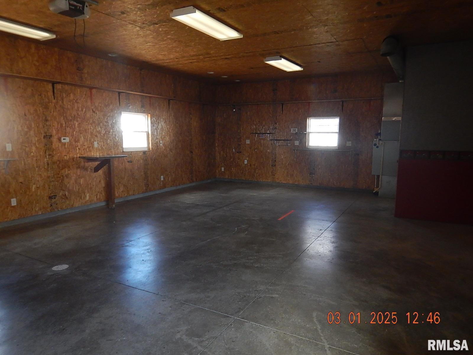 704 Fulton Street, Delong, Illinois image 35