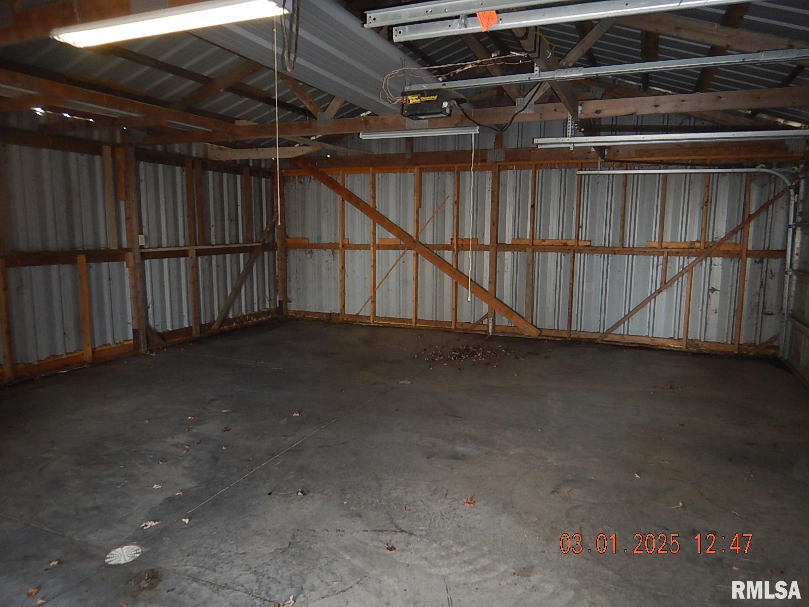 704 Fulton Street, Delong, Illinois image 39
