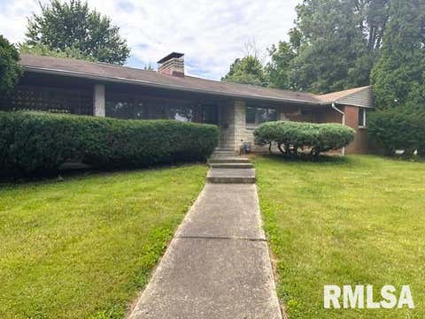 Homes For Sale - 1423 W Lafayette Avenue<br/> Jacksonville, IL 62650