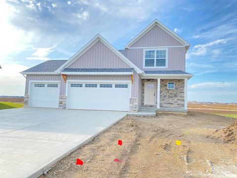 Homes For Sale - 421 Hodges Court<br/> Chatham, IL 62629