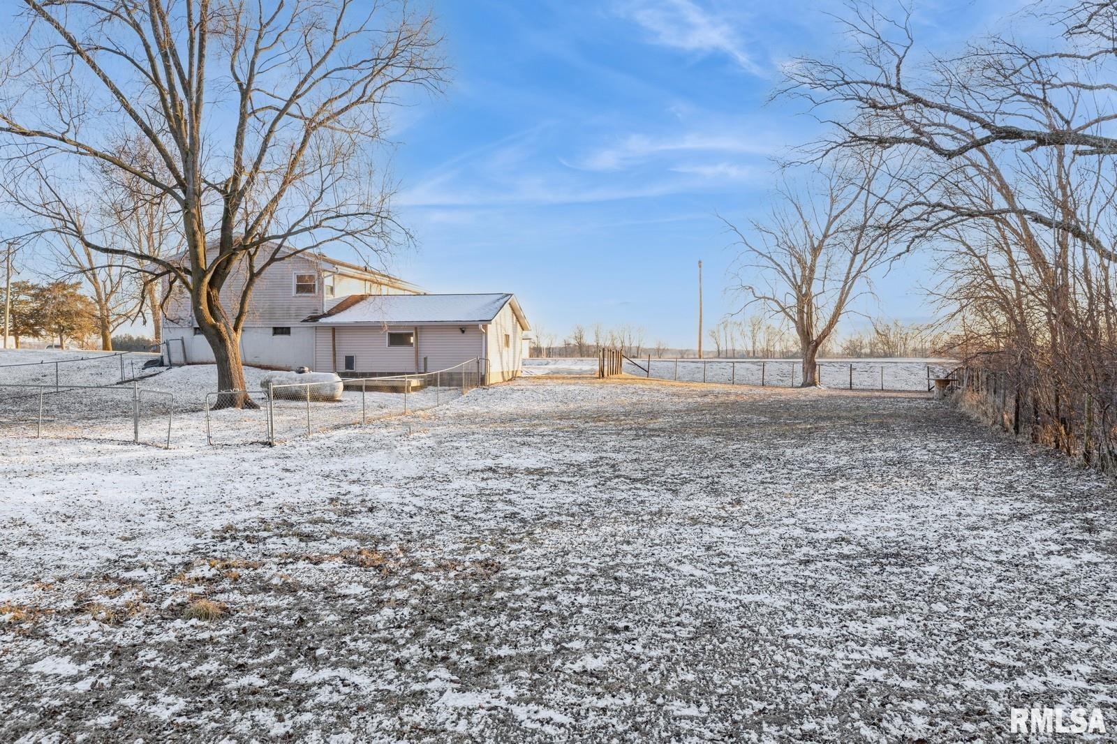 5876 Fulton Road, Fulton, Illinois image 18