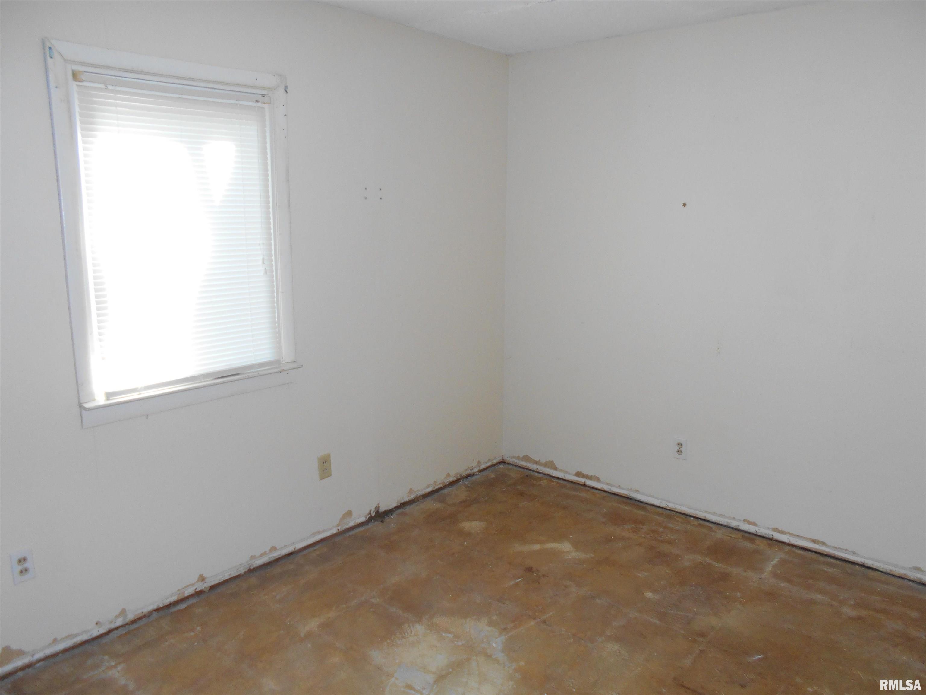 257 Jana Road, Macomb, Illinois image 7