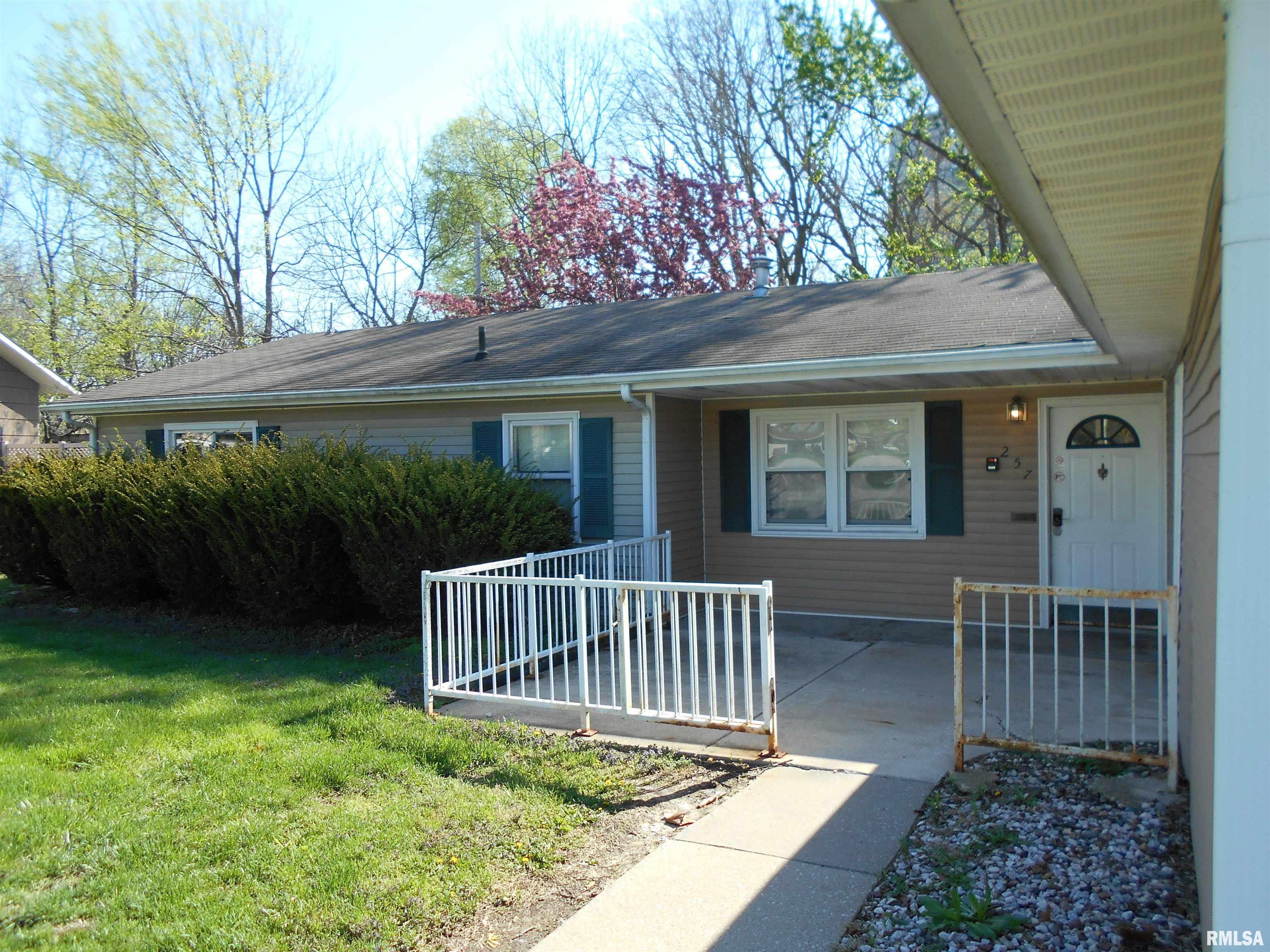 257 Jana Road, Macomb, Illinois image 2