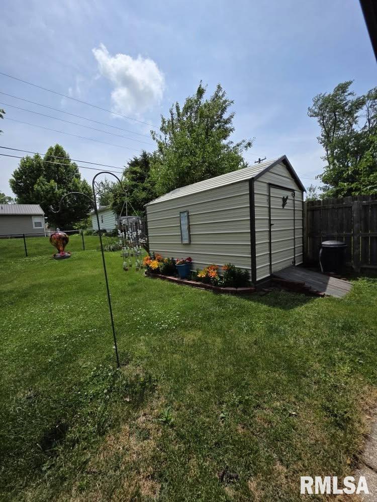 3304 Crestview Drive, Quincy, Illinois image 33