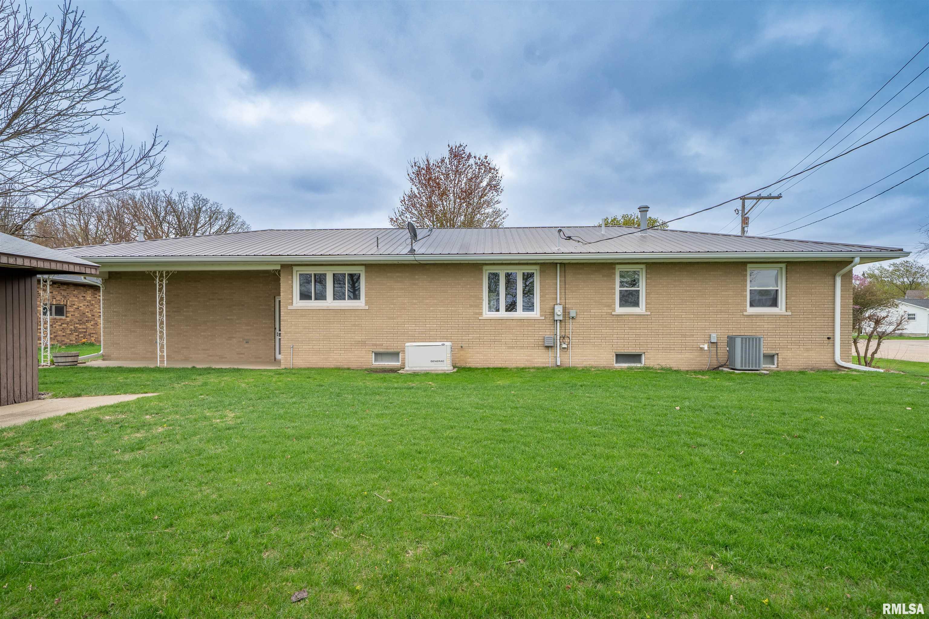 127 S Reiter Street, Benson, Illinois image 31
