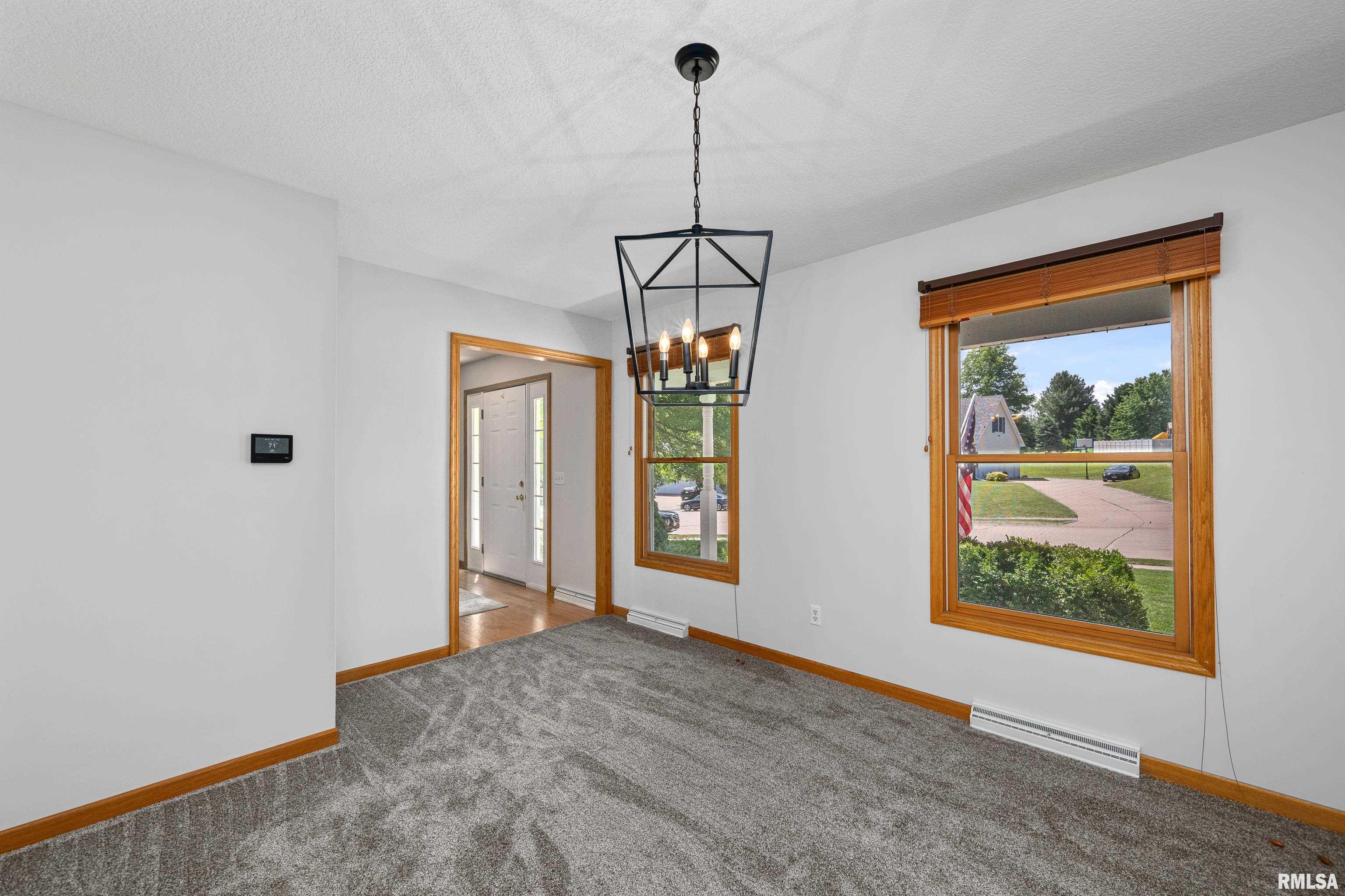 1201 Scenic Place, Le Claire, Iowa image 18