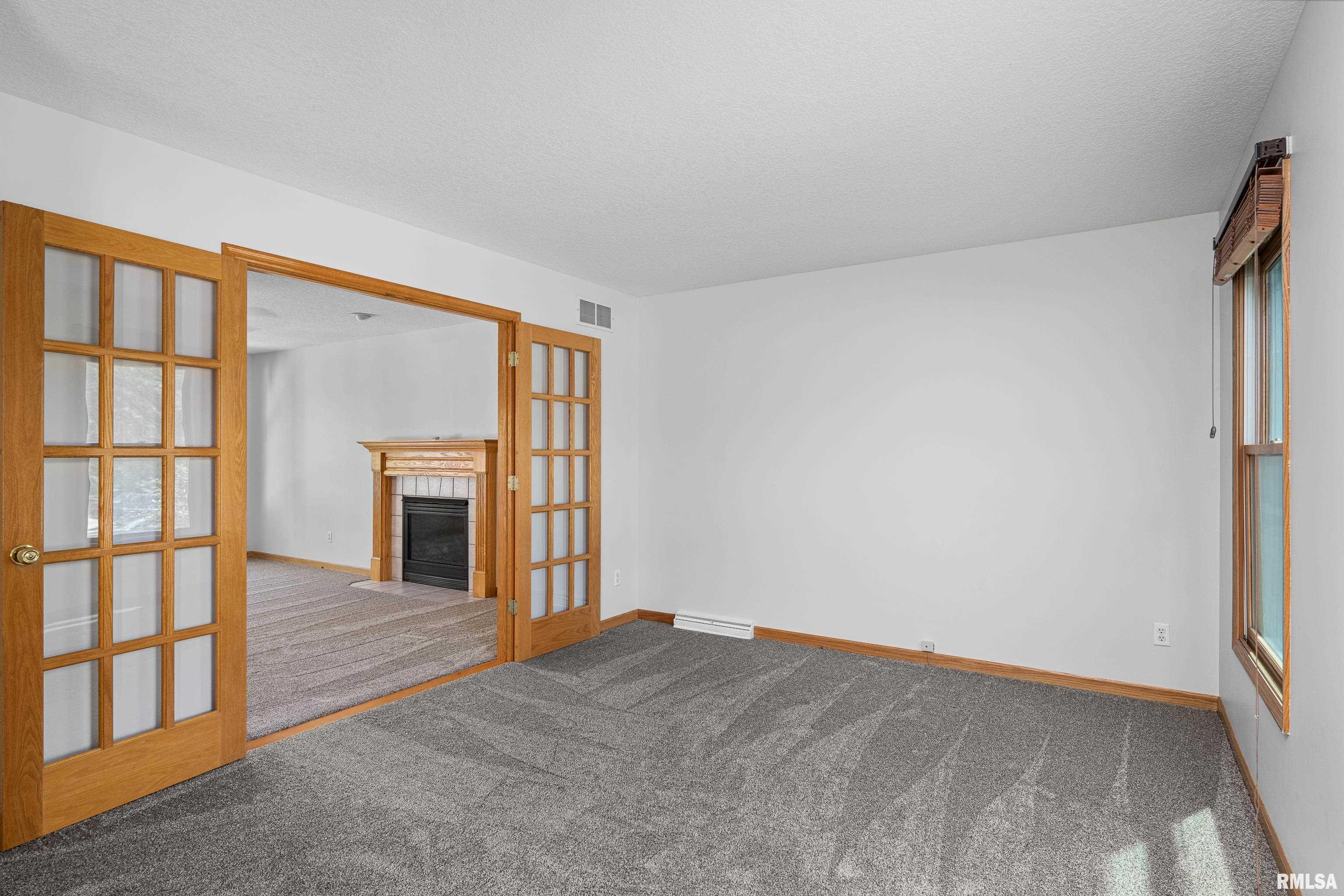 1201 Scenic Place, Le Claire, Iowa image 14