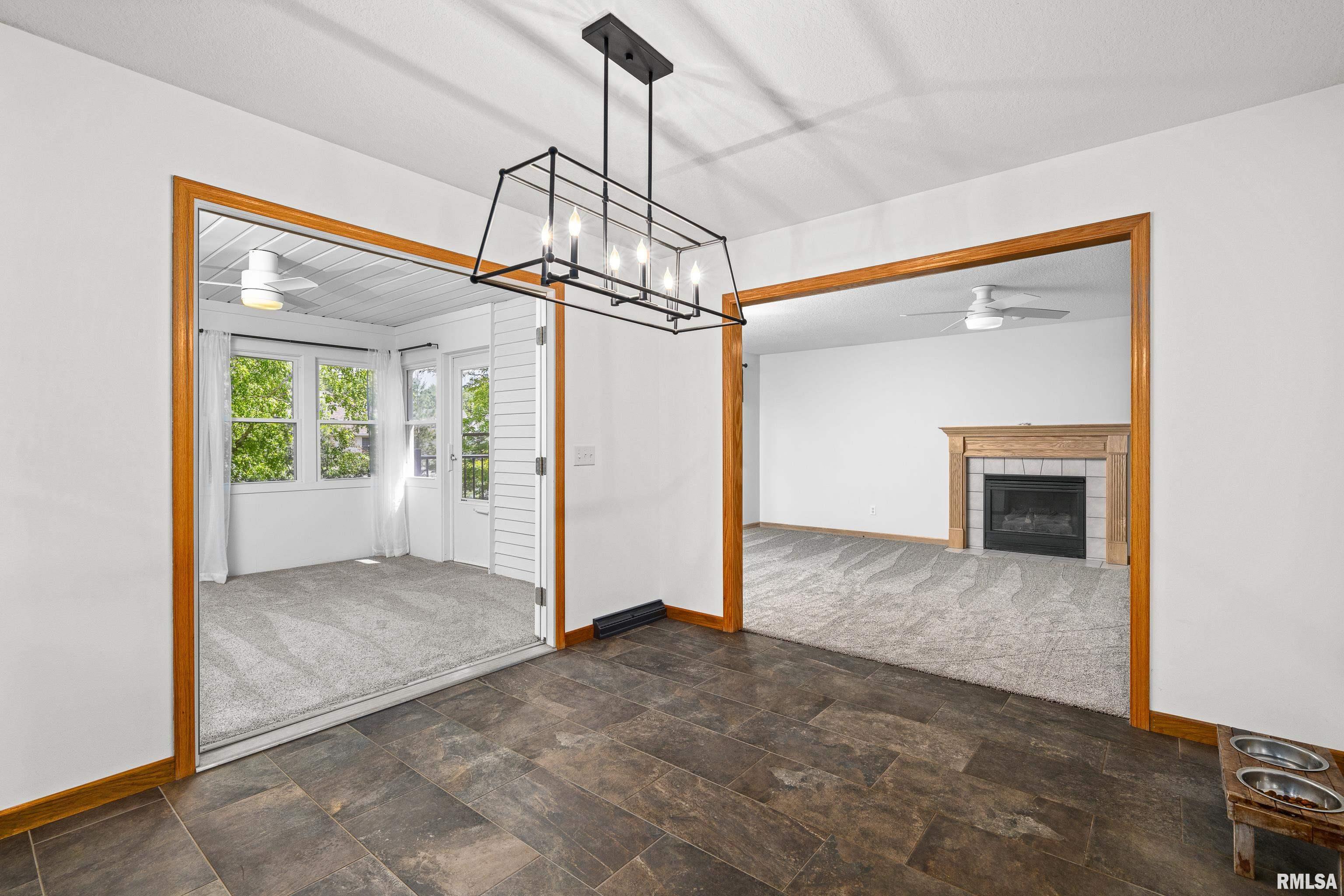 1201 Scenic Place, Le Claire, Iowa image 25
