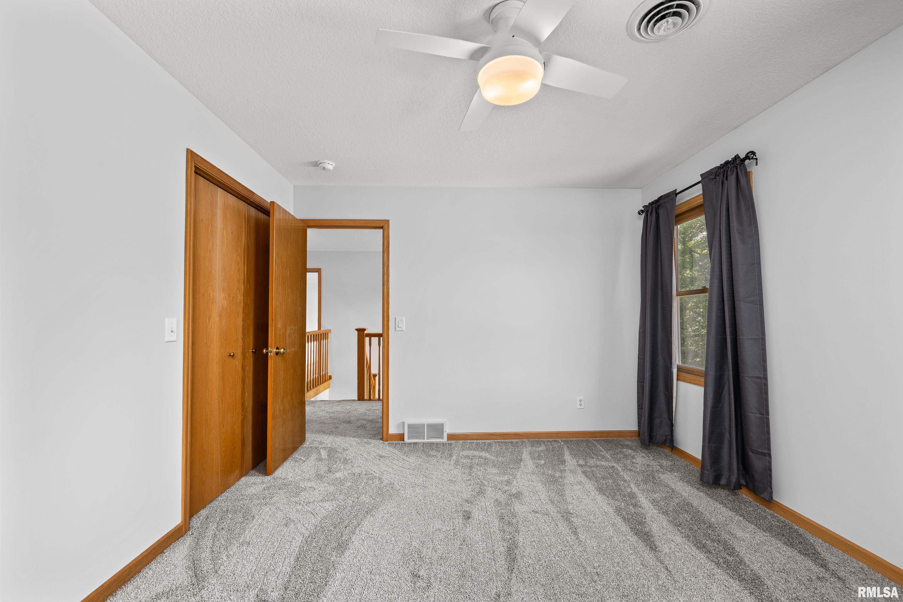 1201 Scenic Place, Le Claire, Iowa image 37