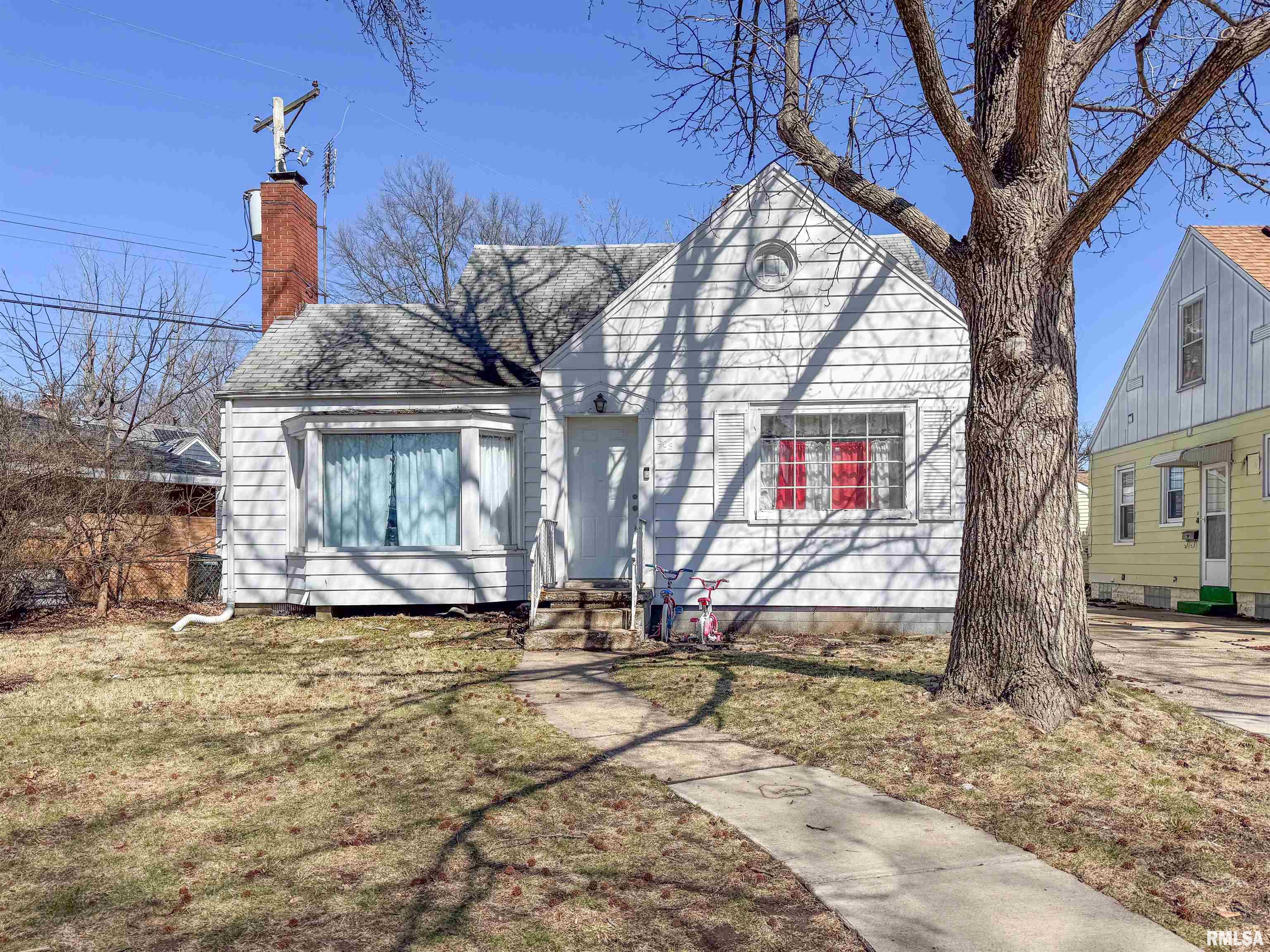 808 N Avon Curve, West Peoria, Illinois image 1