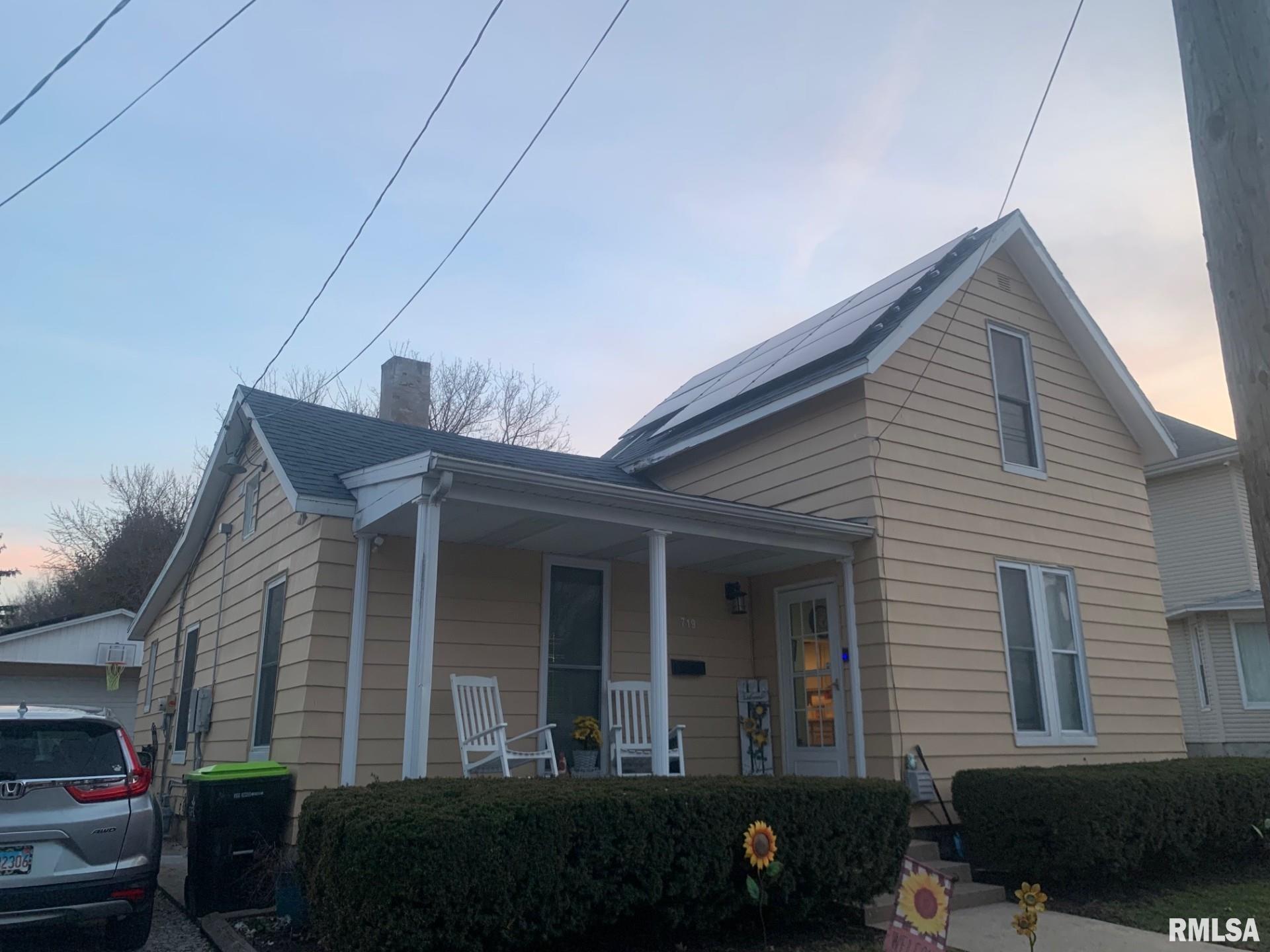 719 W Lafayette Avenue, Jacksonville, Illinois image 2