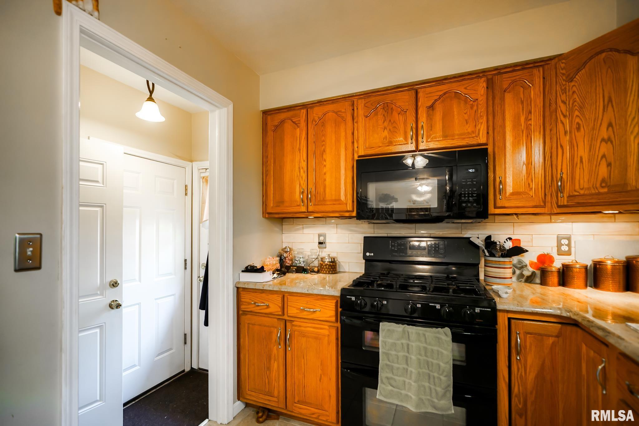 7214 Whippoorwill Drive, Peoria, Illinois image 47