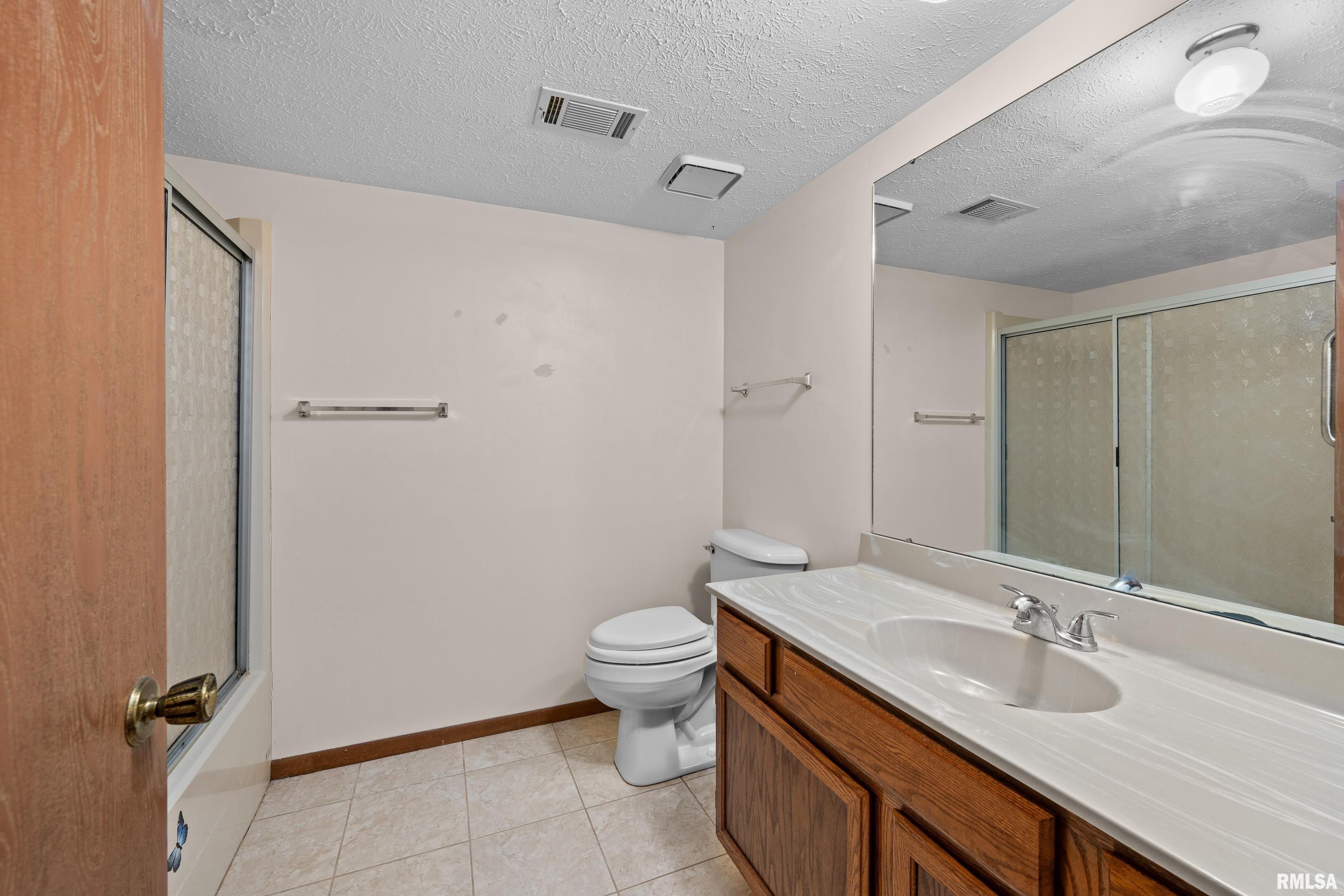 4208 Grove Court, Davenport, Iowa image 23