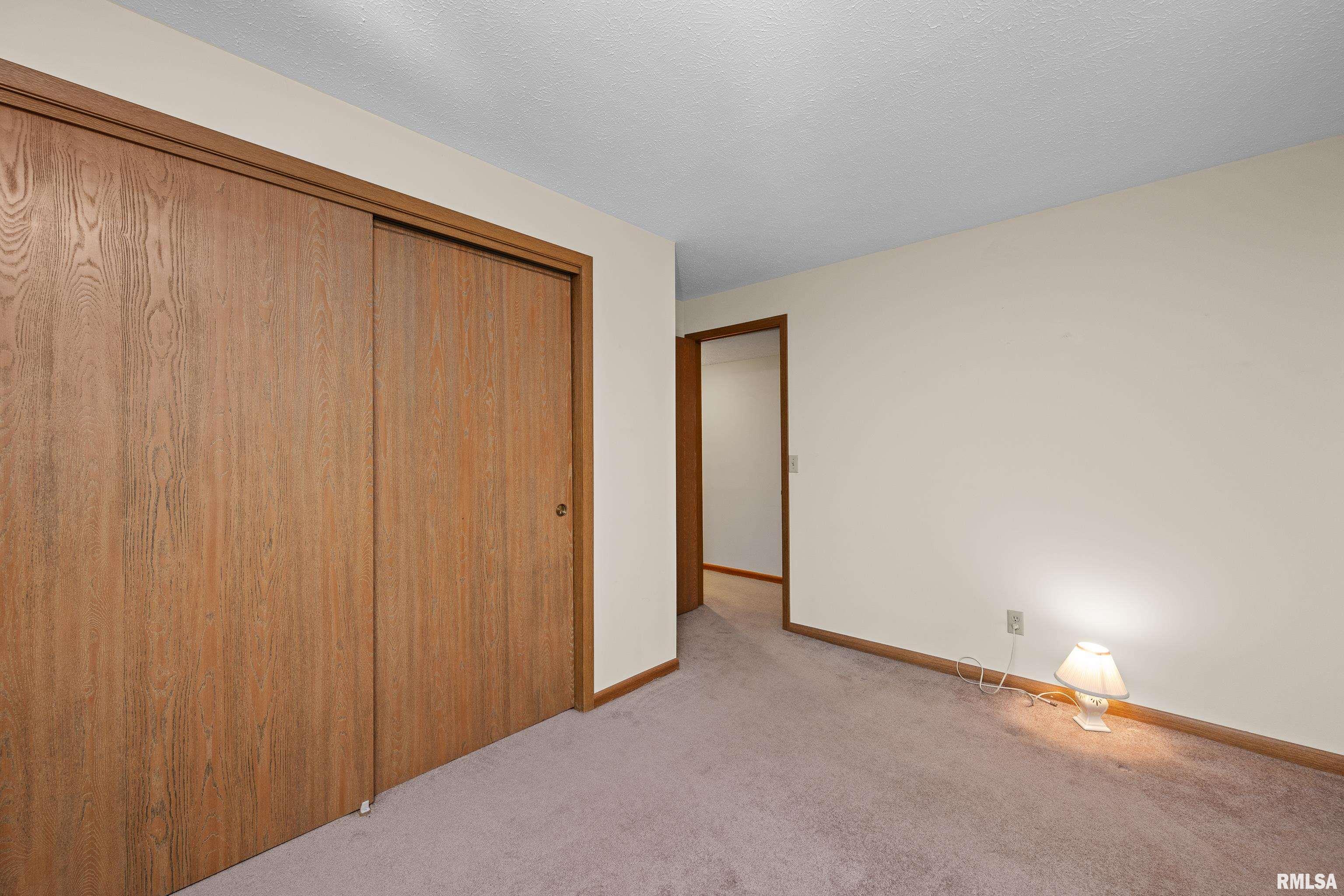 4208 Grove Court, Davenport, Iowa image 24