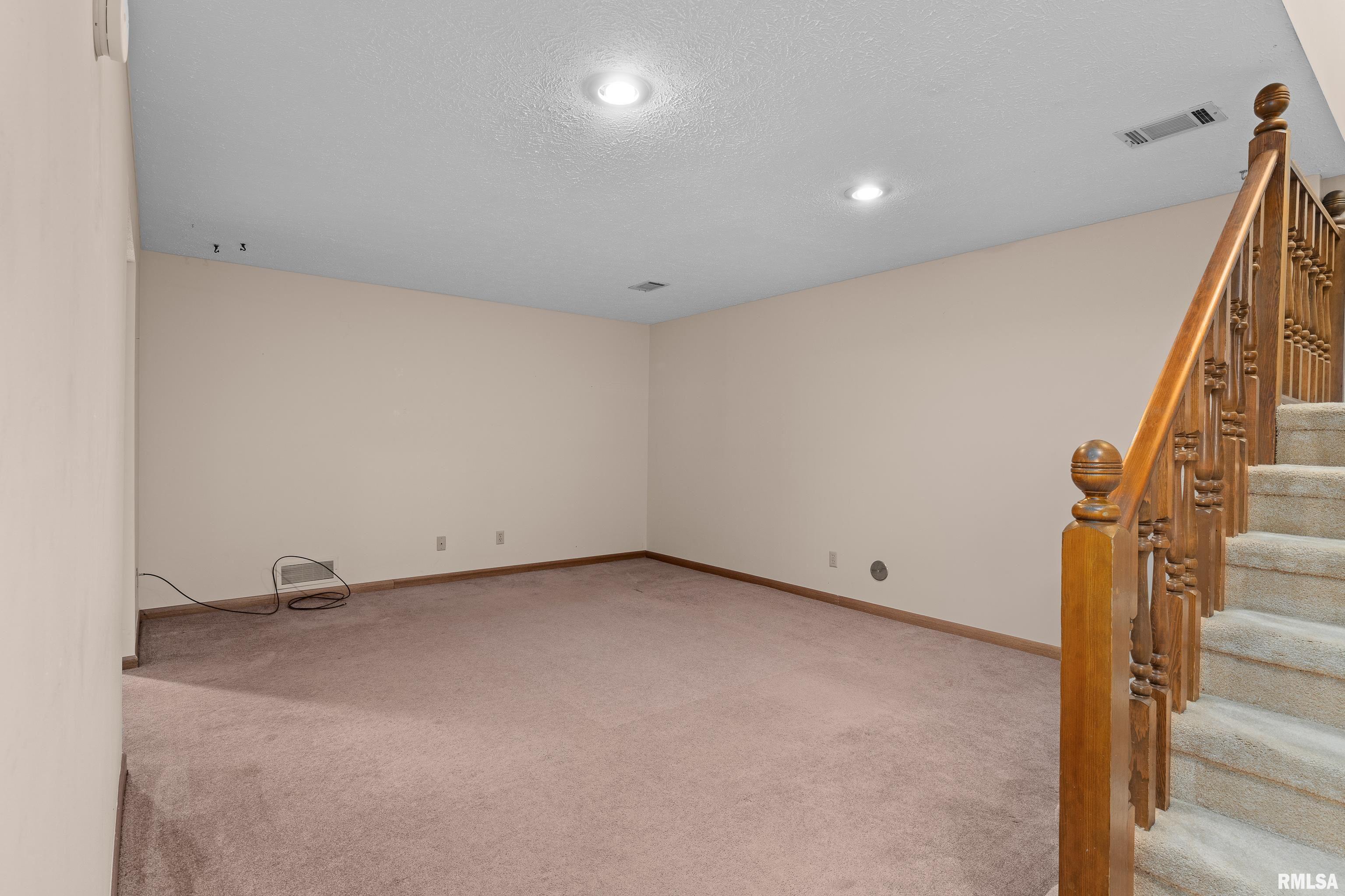 4208 Grove Court, Davenport, Iowa image 20
