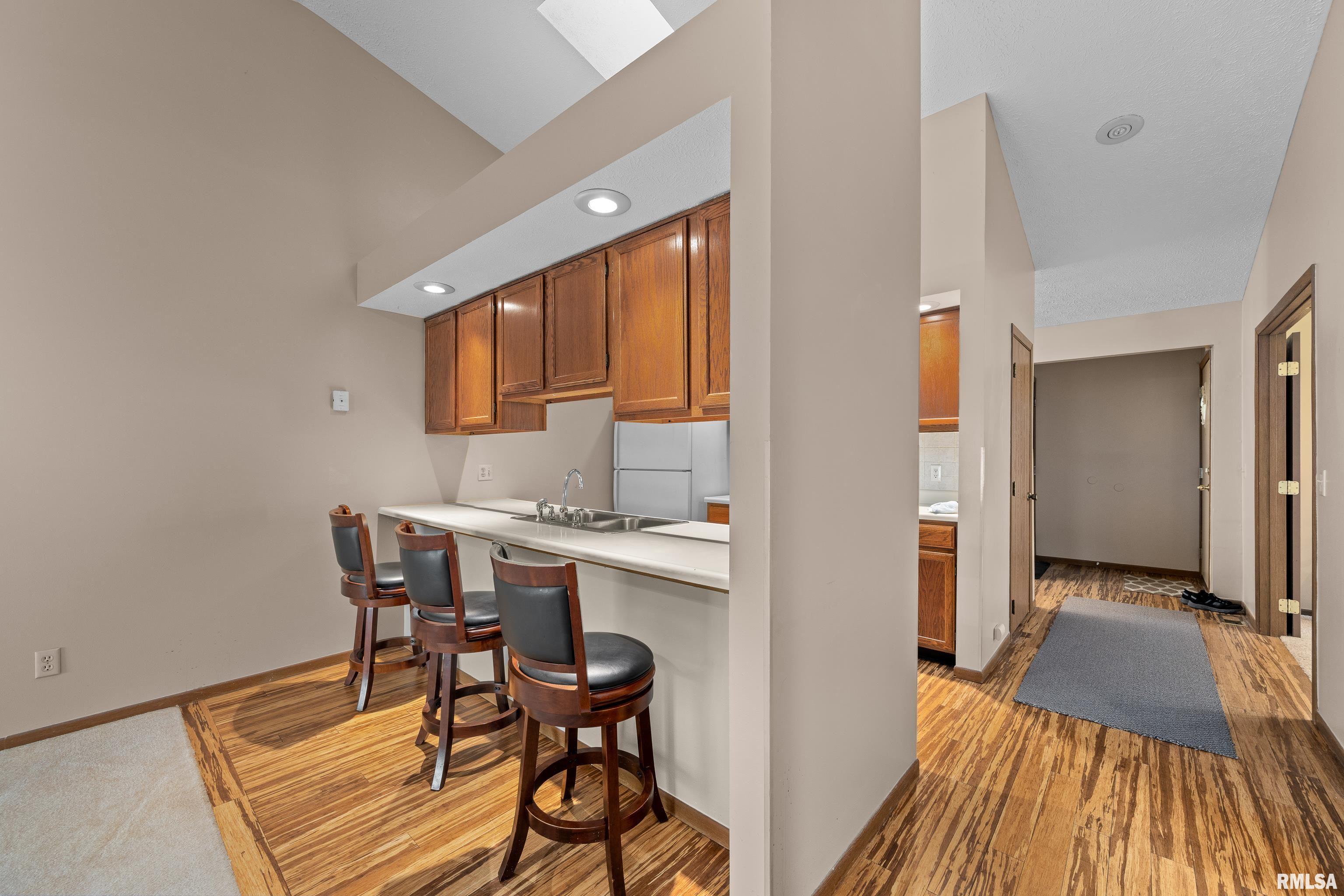 4208 Grove Court, Davenport, Iowa image 11