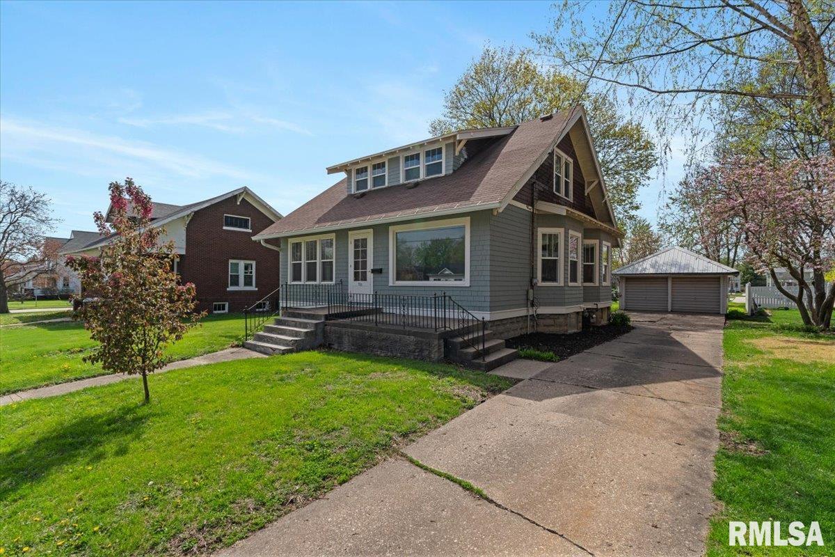 523 S Oakwood Avenue, Geneseo, Illinois image 3