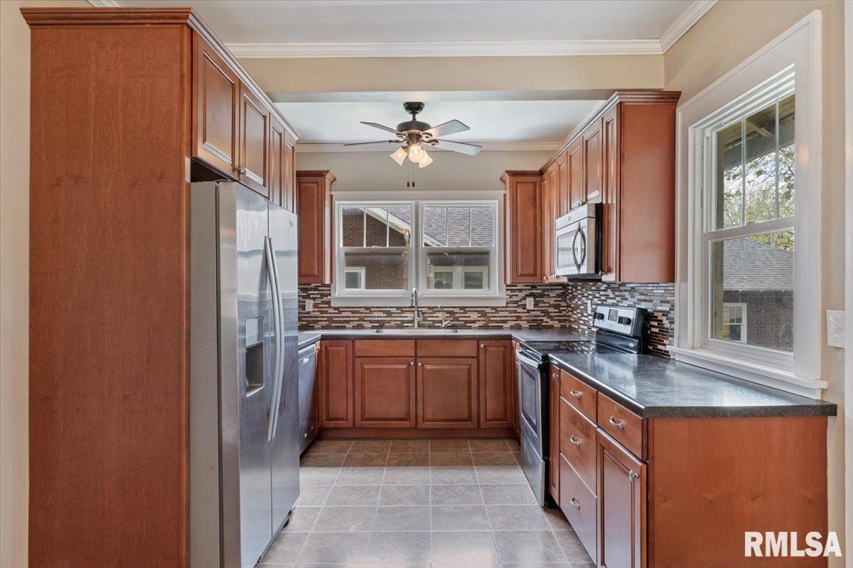 523 S Oakwood Avenue, Geneseo, Illinois image 16