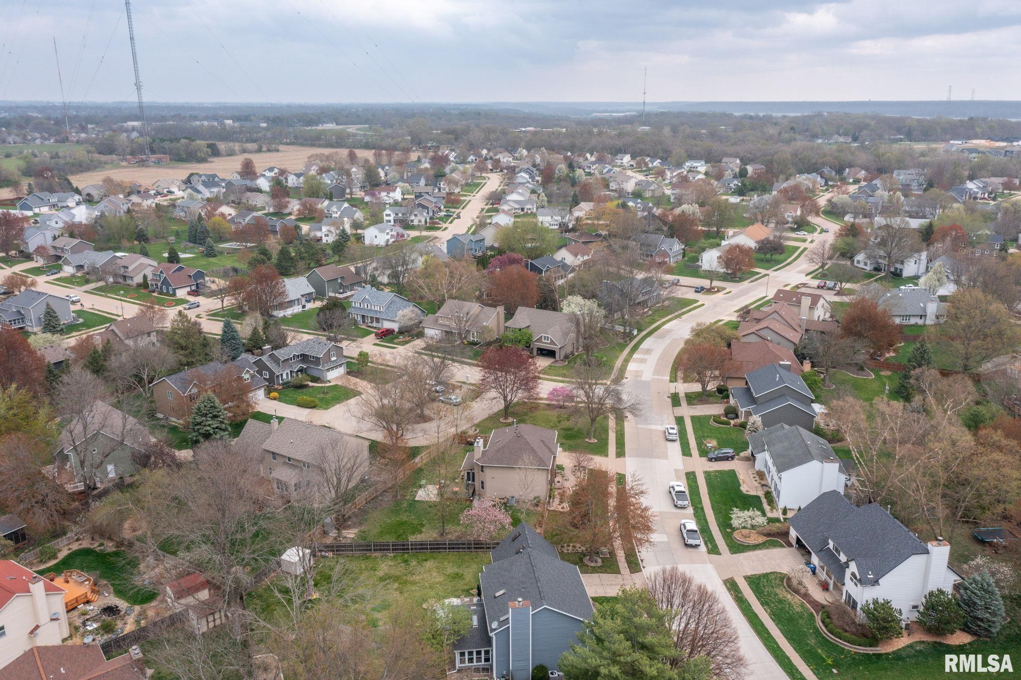 3630 Deer Springs Drive, Bettendorf, Iowa image 41