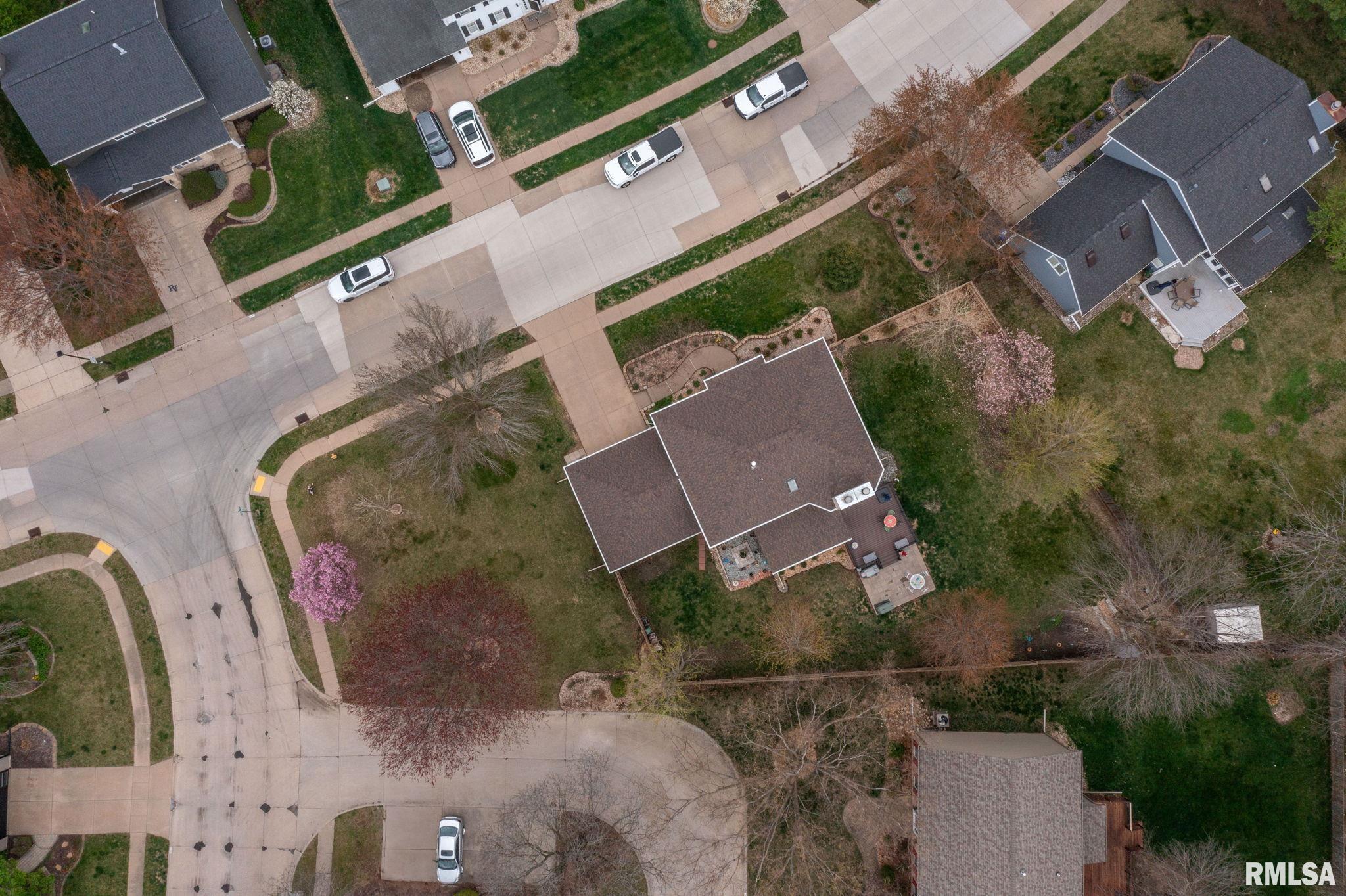 3630 Deer Springs Drive, Bettendorf, Iowa image 45