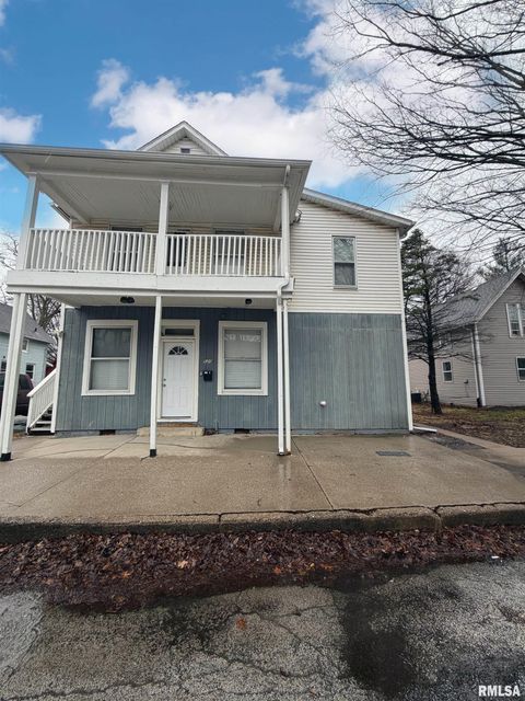 Multifamily For Sale - 520 S Johnson Street<br/> Macomb, IL 61455