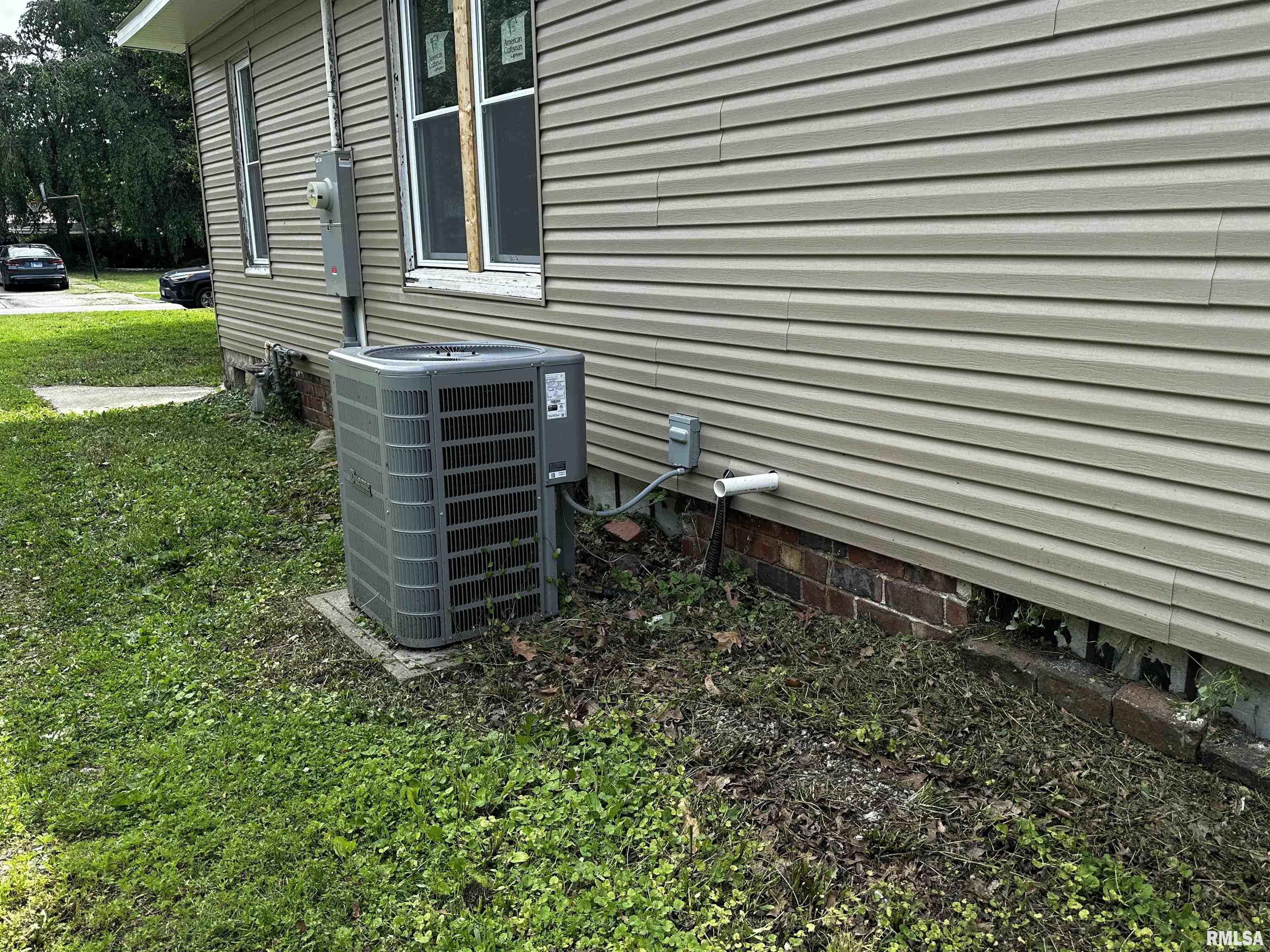503 W Reed Street, Benton, Illinois image 12