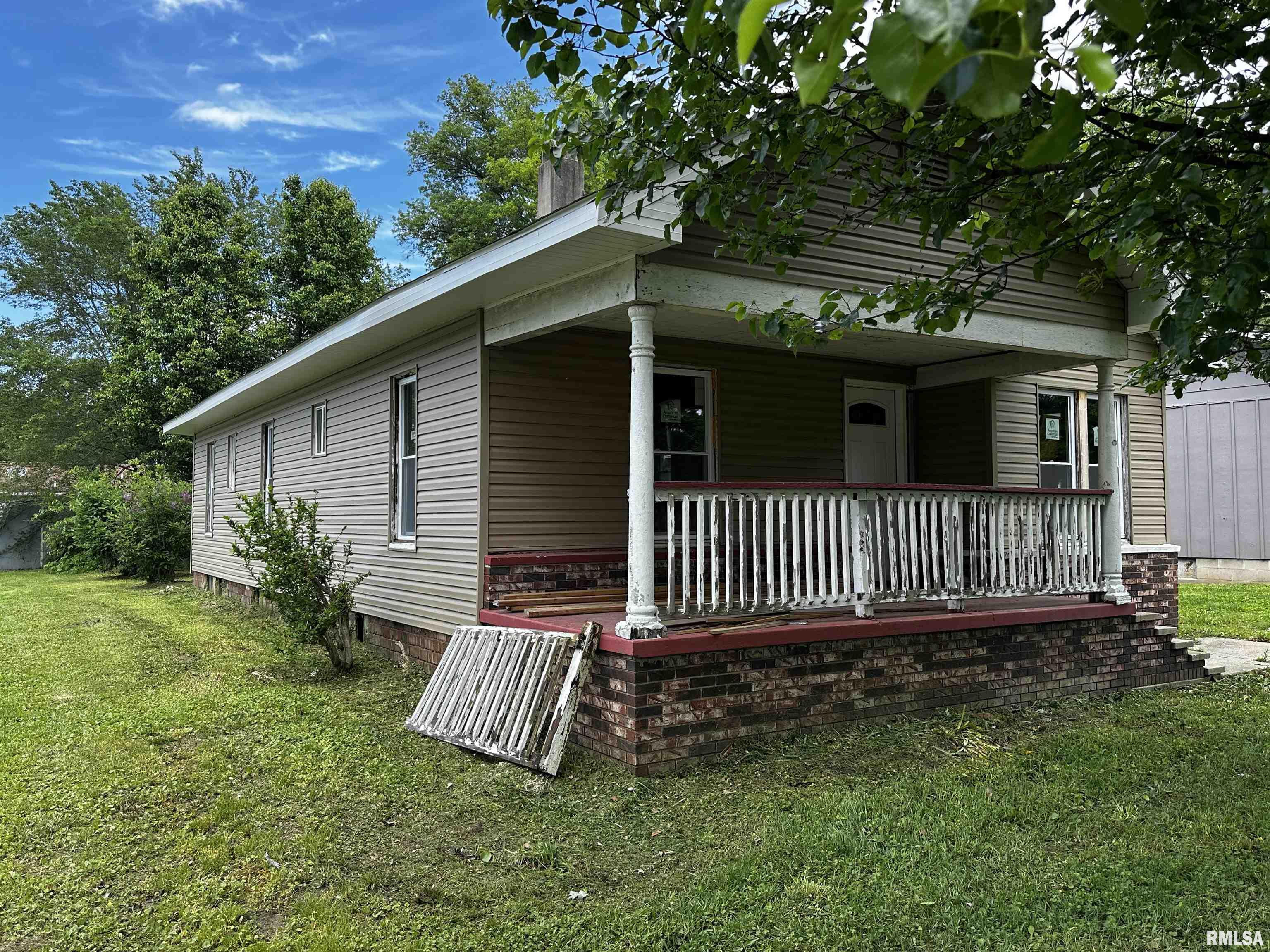 503 W Reed Street, Benton, Illinois image 6