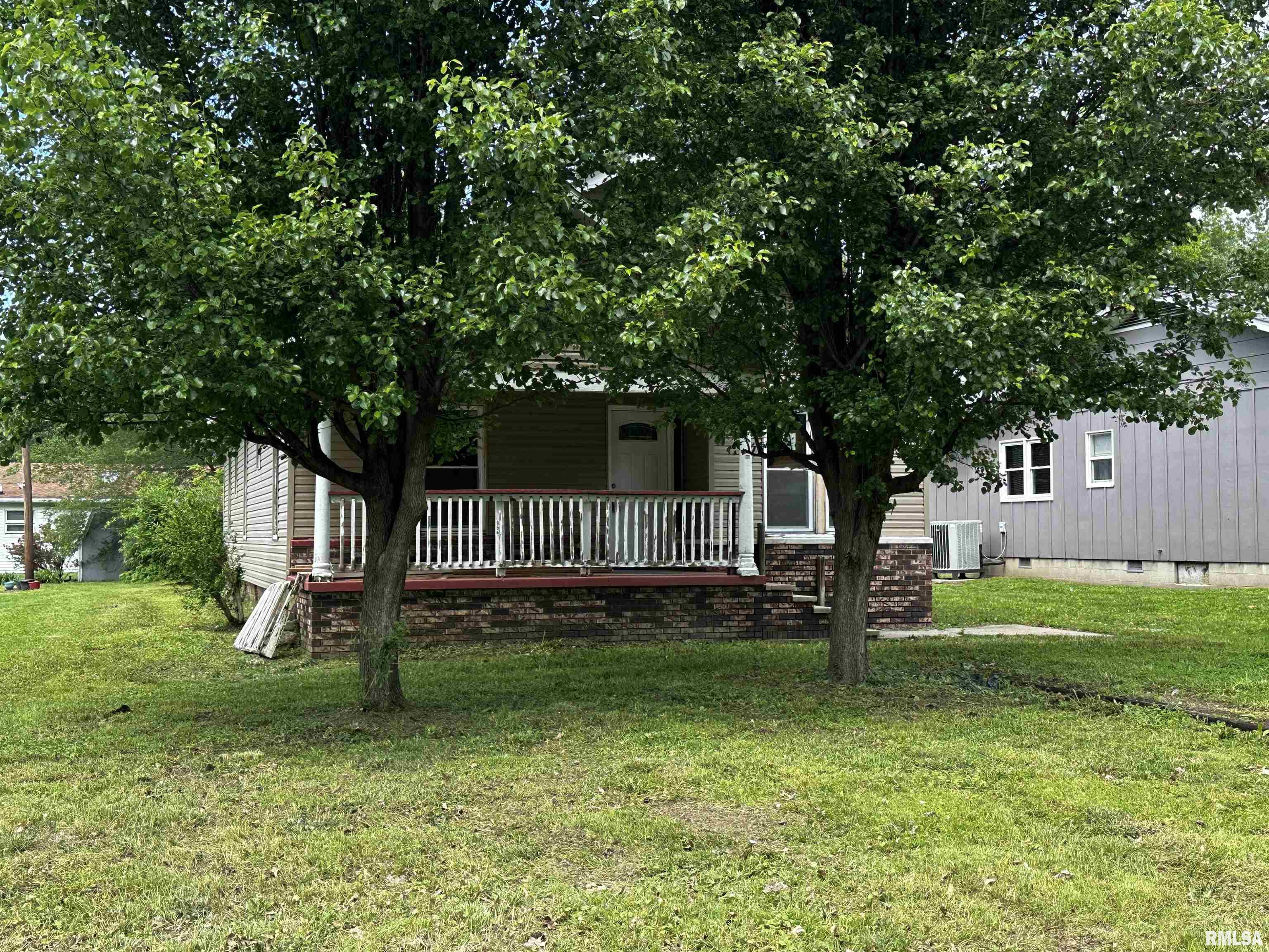 503 W Reed Street, Benton, Illinois image 5