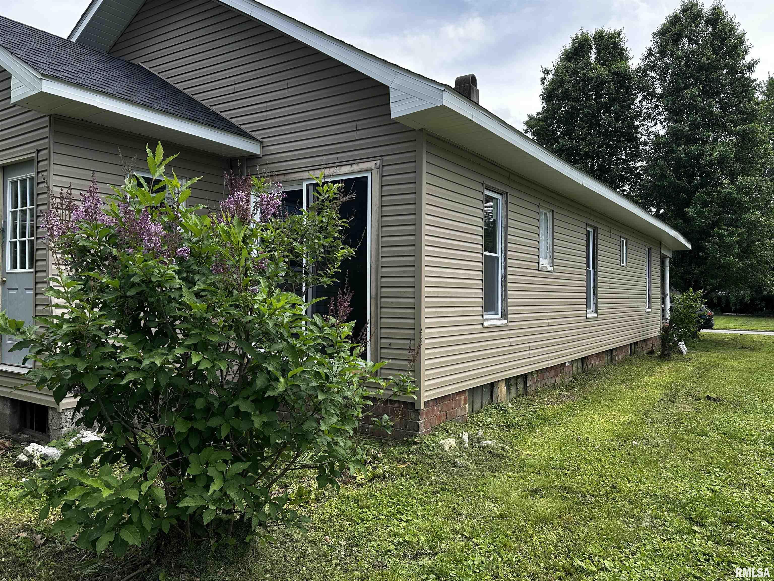 503 W Reed Street, Benton, Illinois image 9