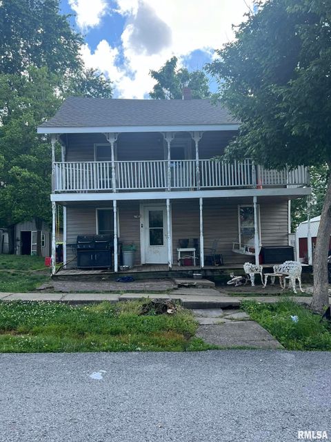 Homes For Sale - 212 Main Street<br/> Pope County, Eddyville, IL 62928