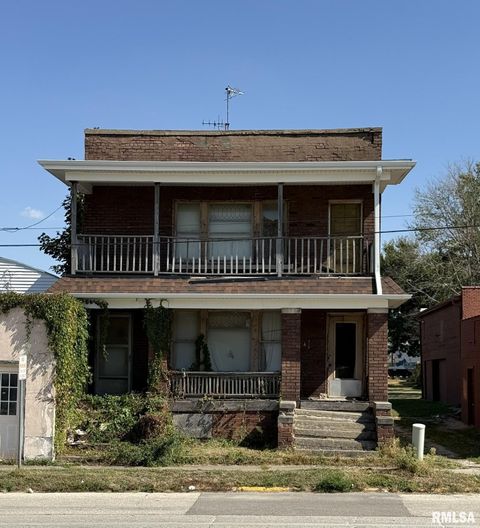 Homes For Sale - 39 S Chambers Street<br/> Knox County, Galesburg, IL 61401