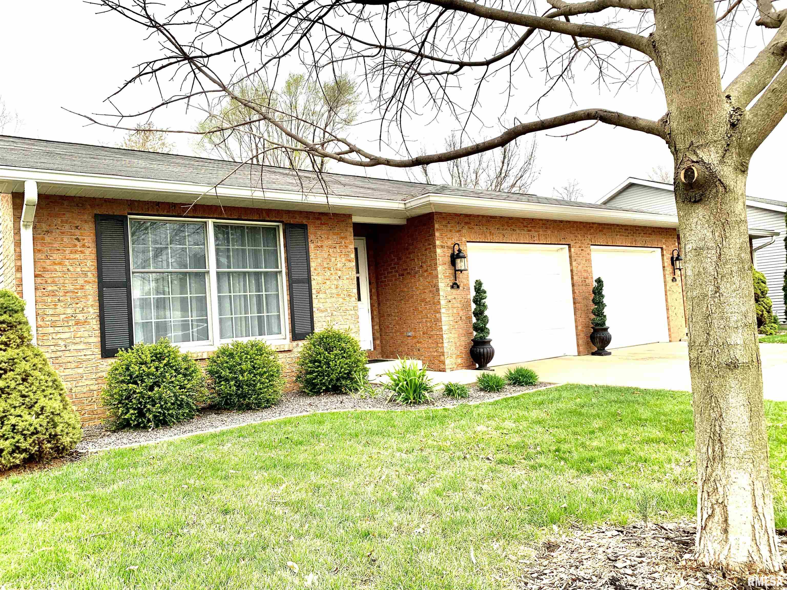 13A Shenandoah Street, Jacksonville, Illinois image 5