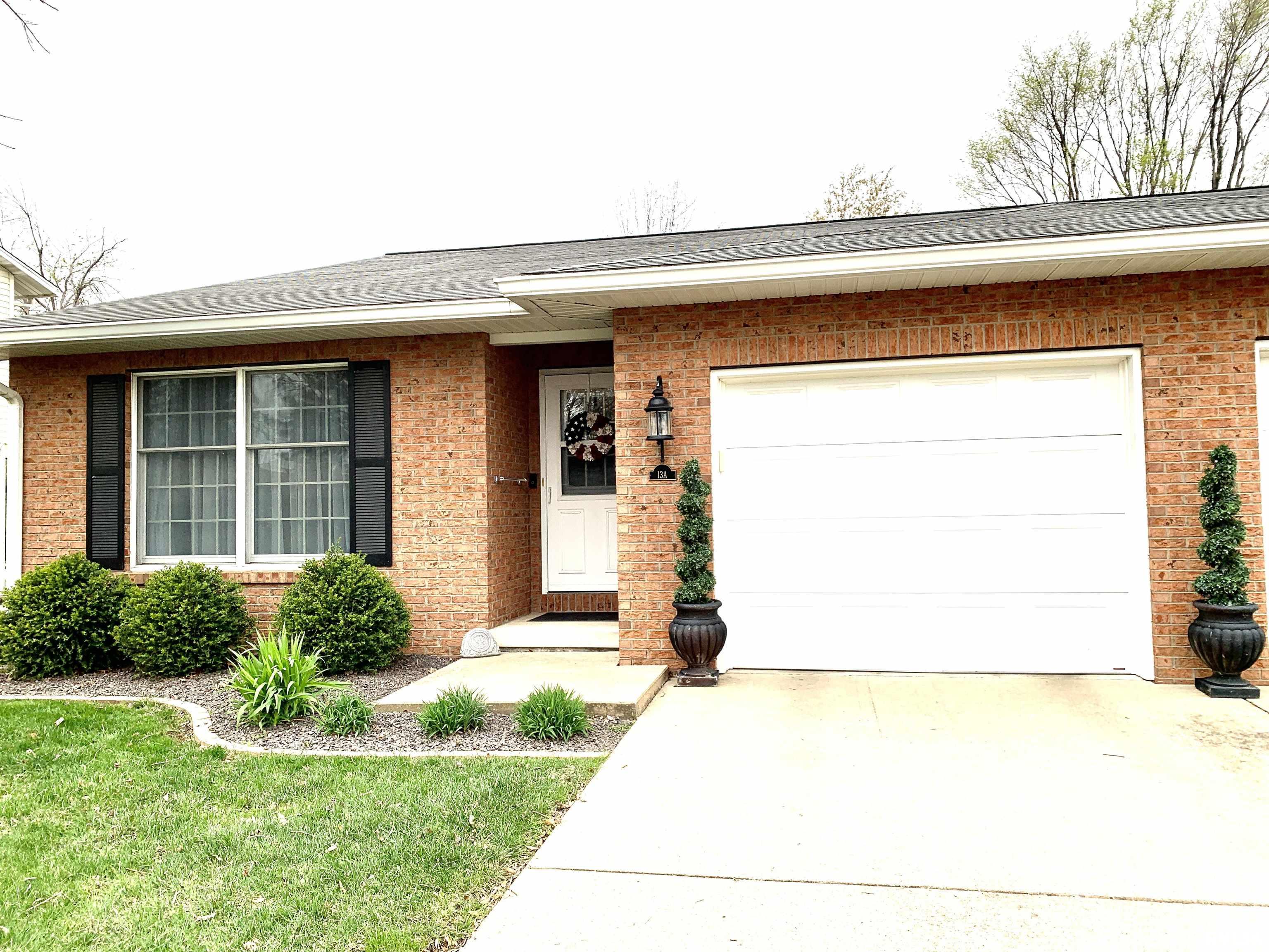 13A Shenandoah Street, Jacksonville, Illinois image 2