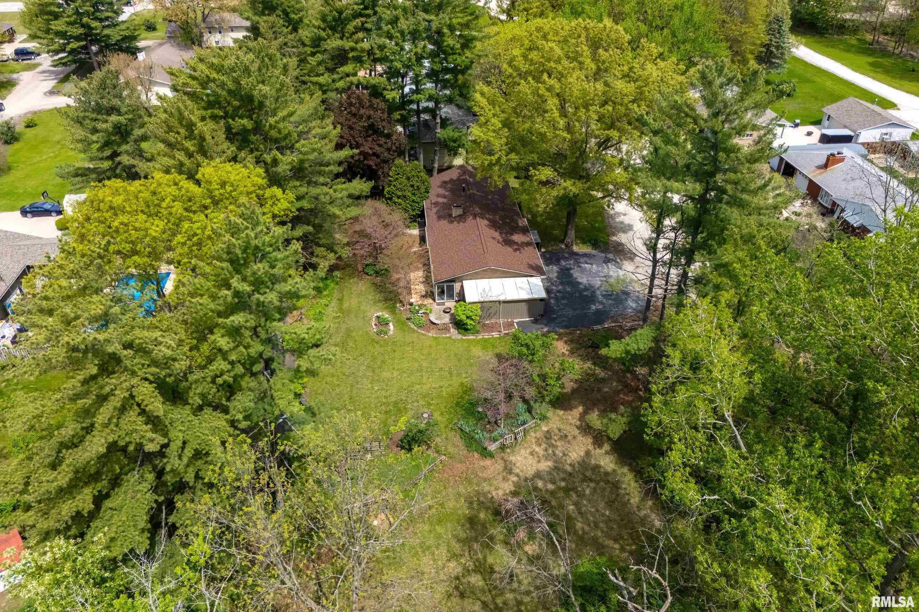 4 Cottonwood Lane, Colona, Illinois image 44