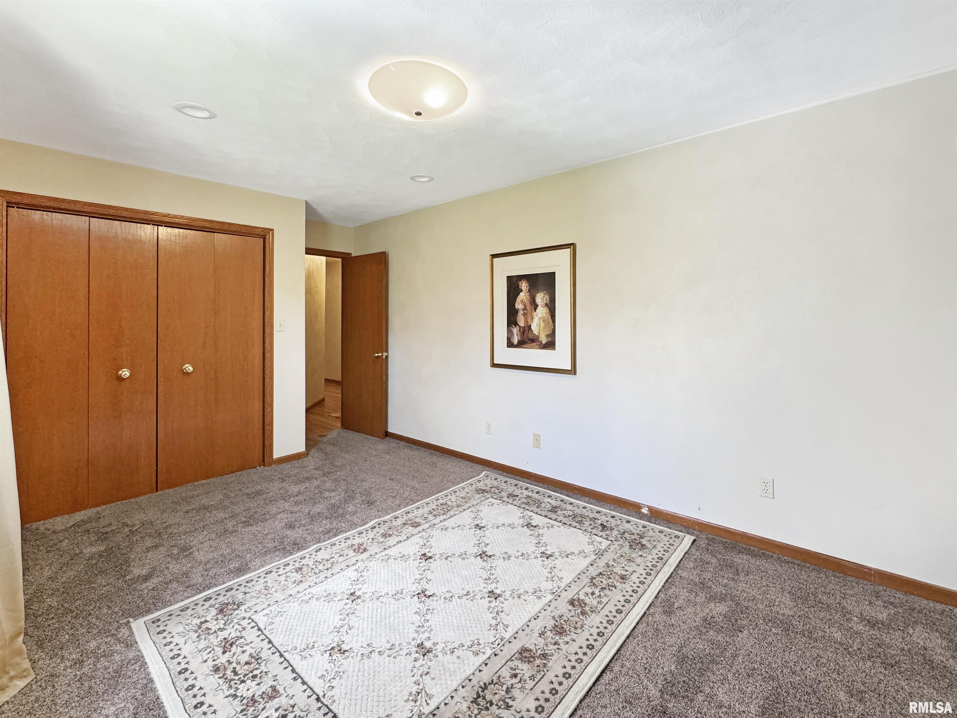 825 N Sunset Drive, Peoria, Illinois image 33