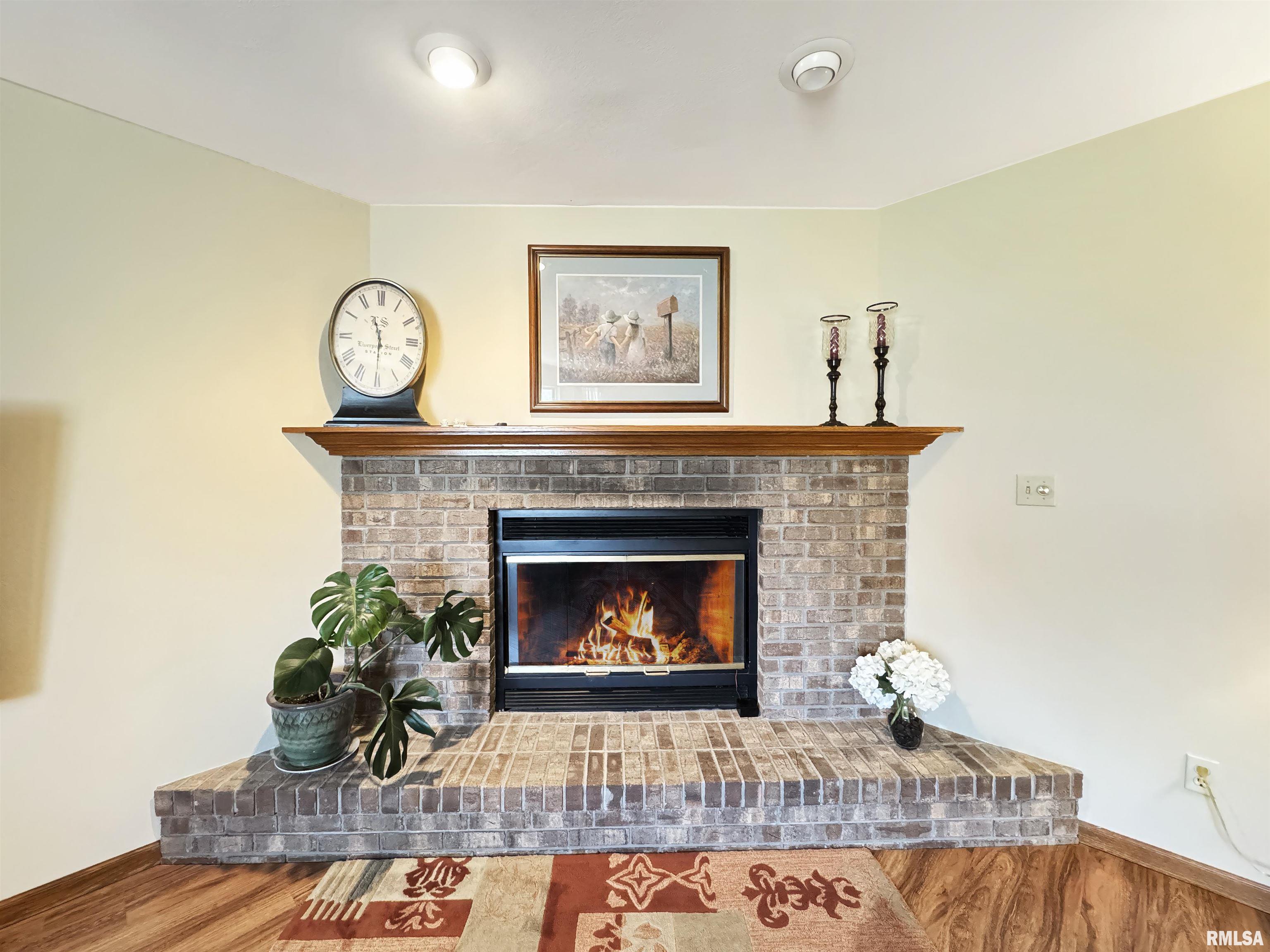 825 N Sunset Drive, Peoria, Illinois image 8