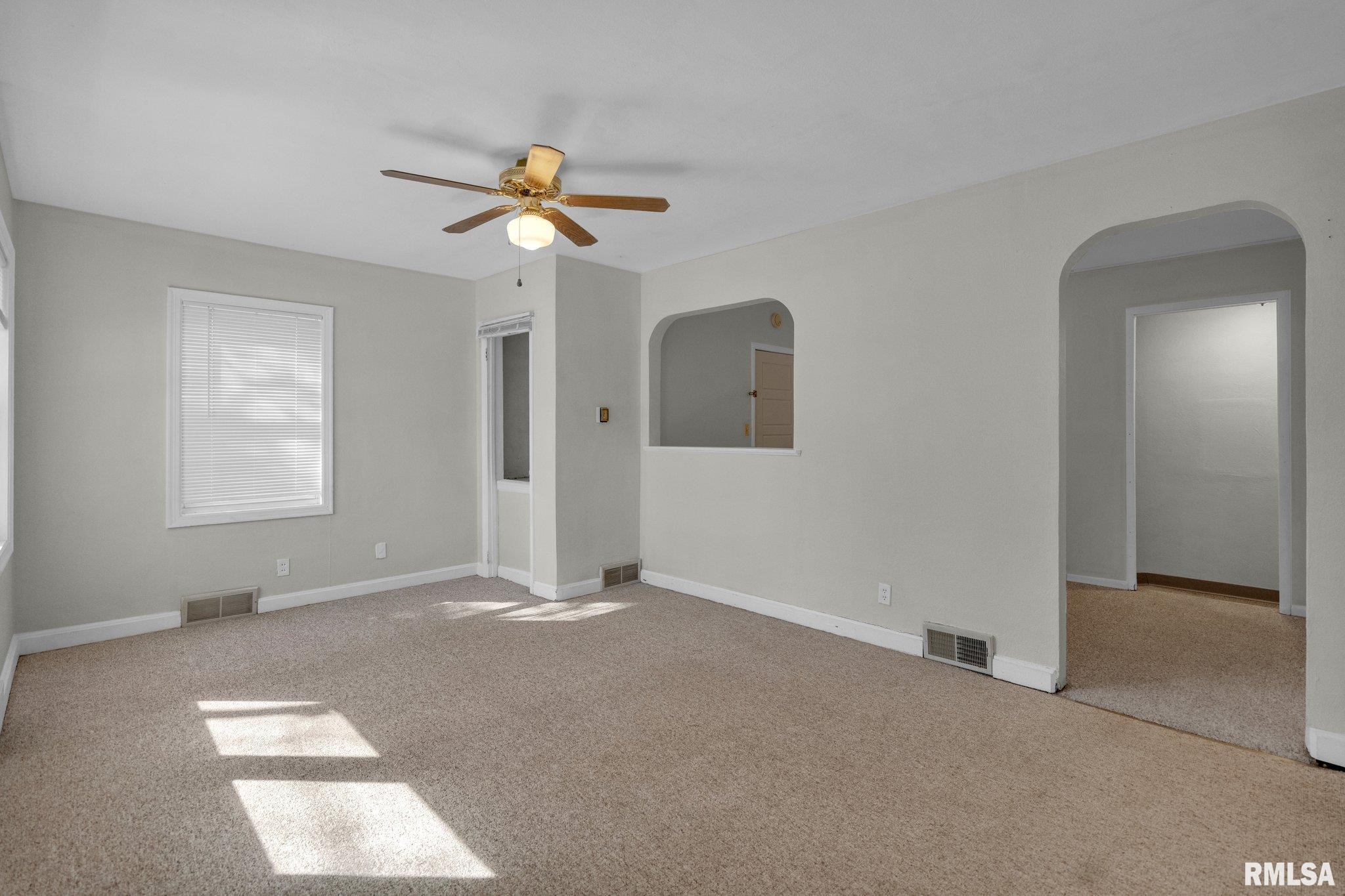 2910 Central Avenue, Bettendorf, Iowa image 4