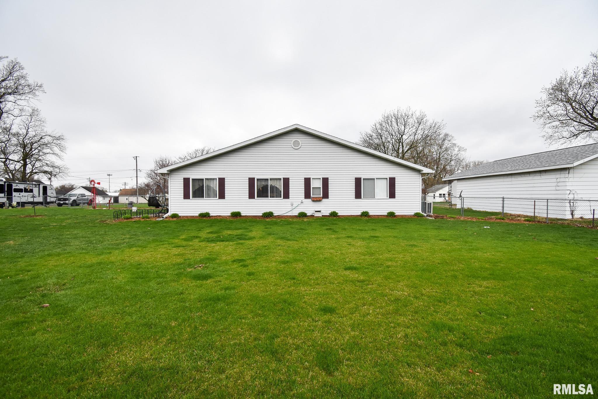 104 Esser Street, Washington, Illinois image 36