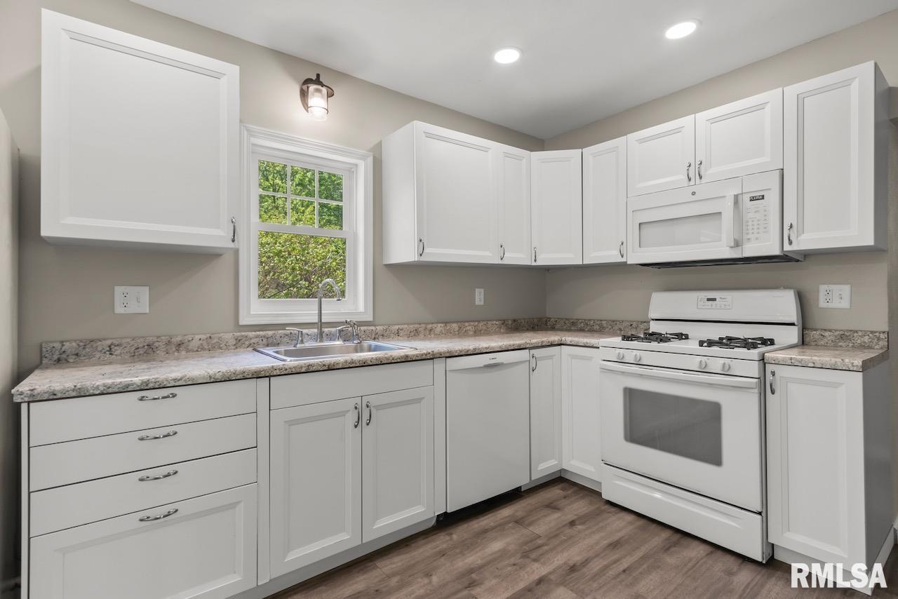 1299 N Woodland Lane, Metamora, Illinois image 10