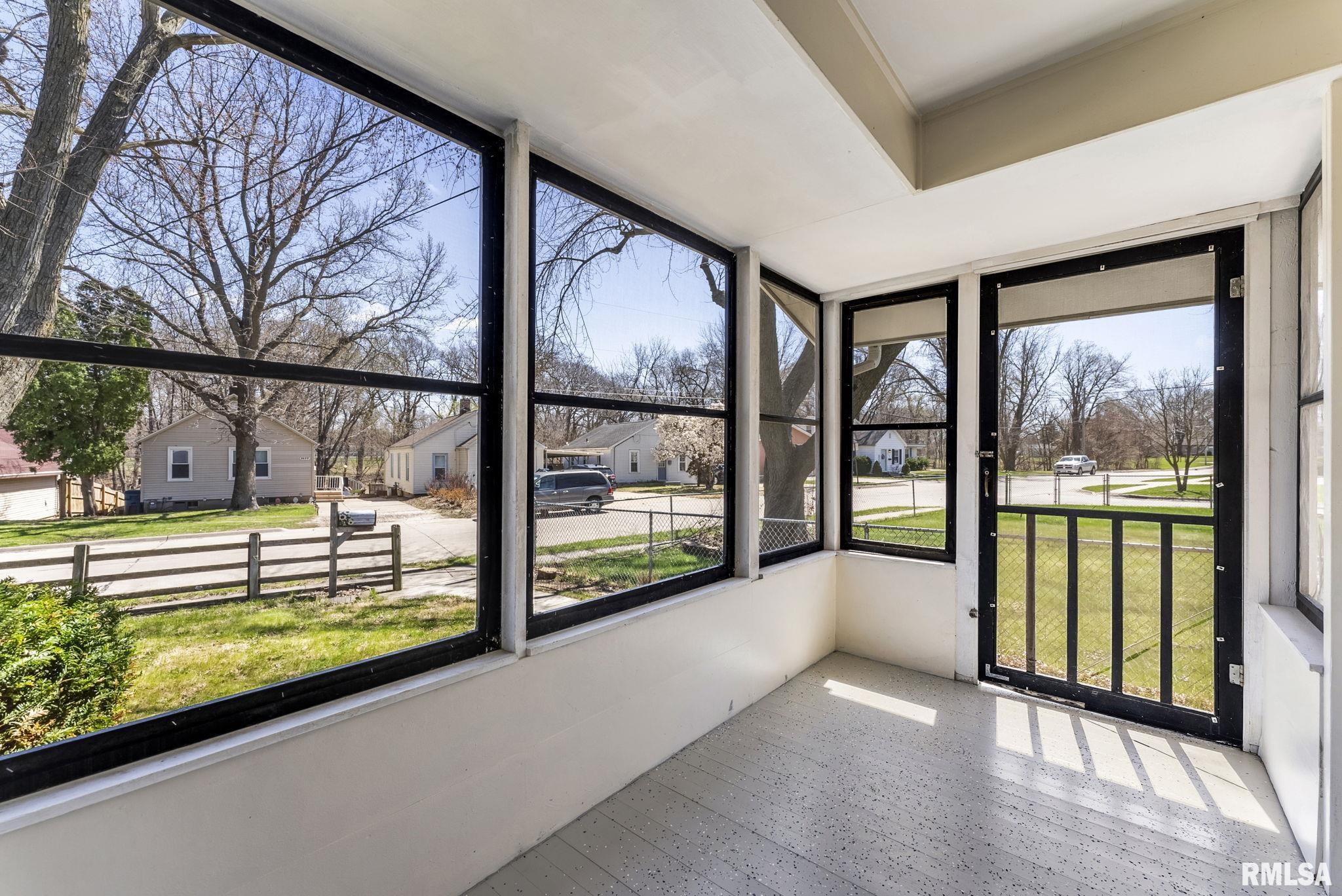 3019 4th Street A, East Moline, Illinois image 12