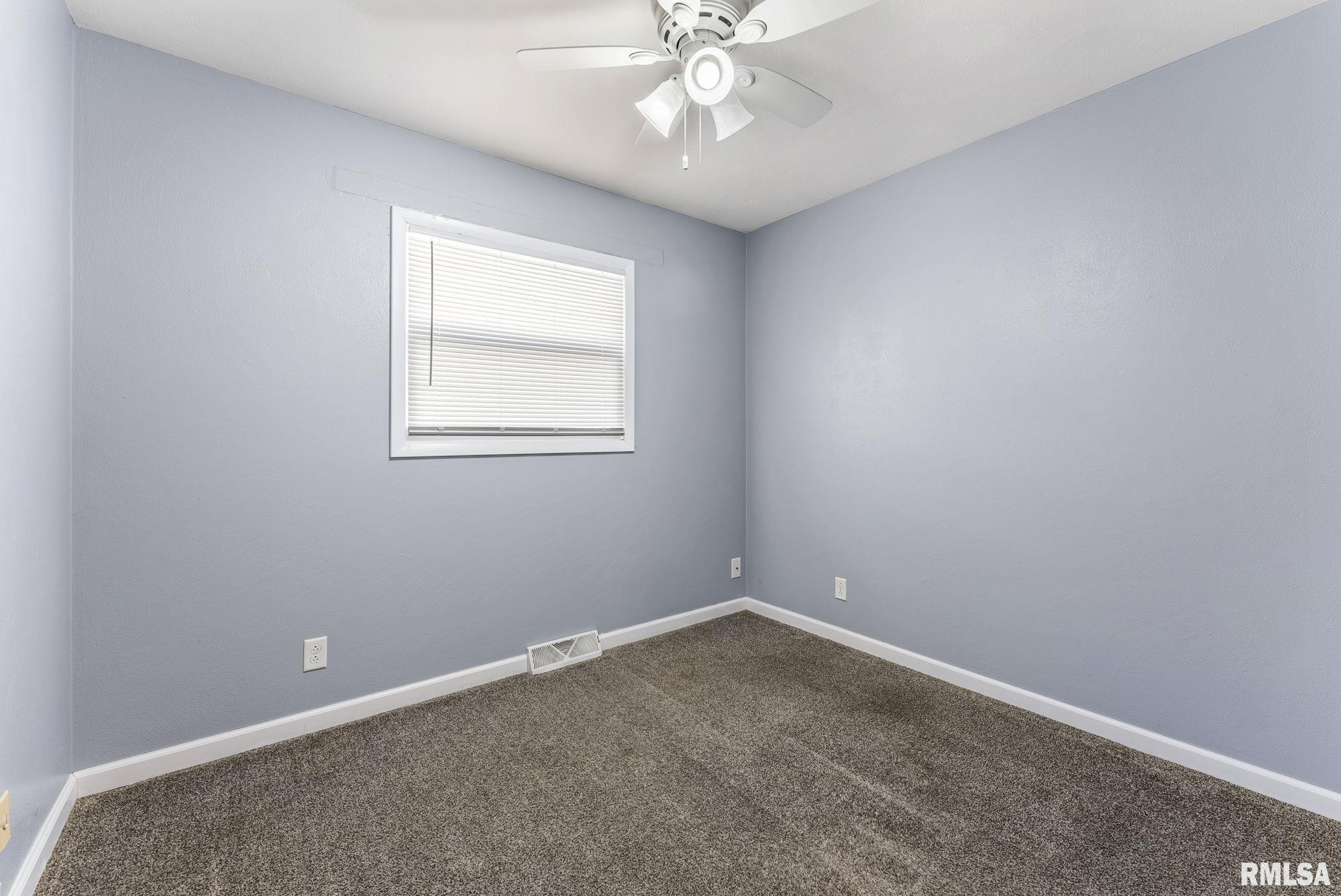 3019 4th Street A, East Moline, Illinois image 14